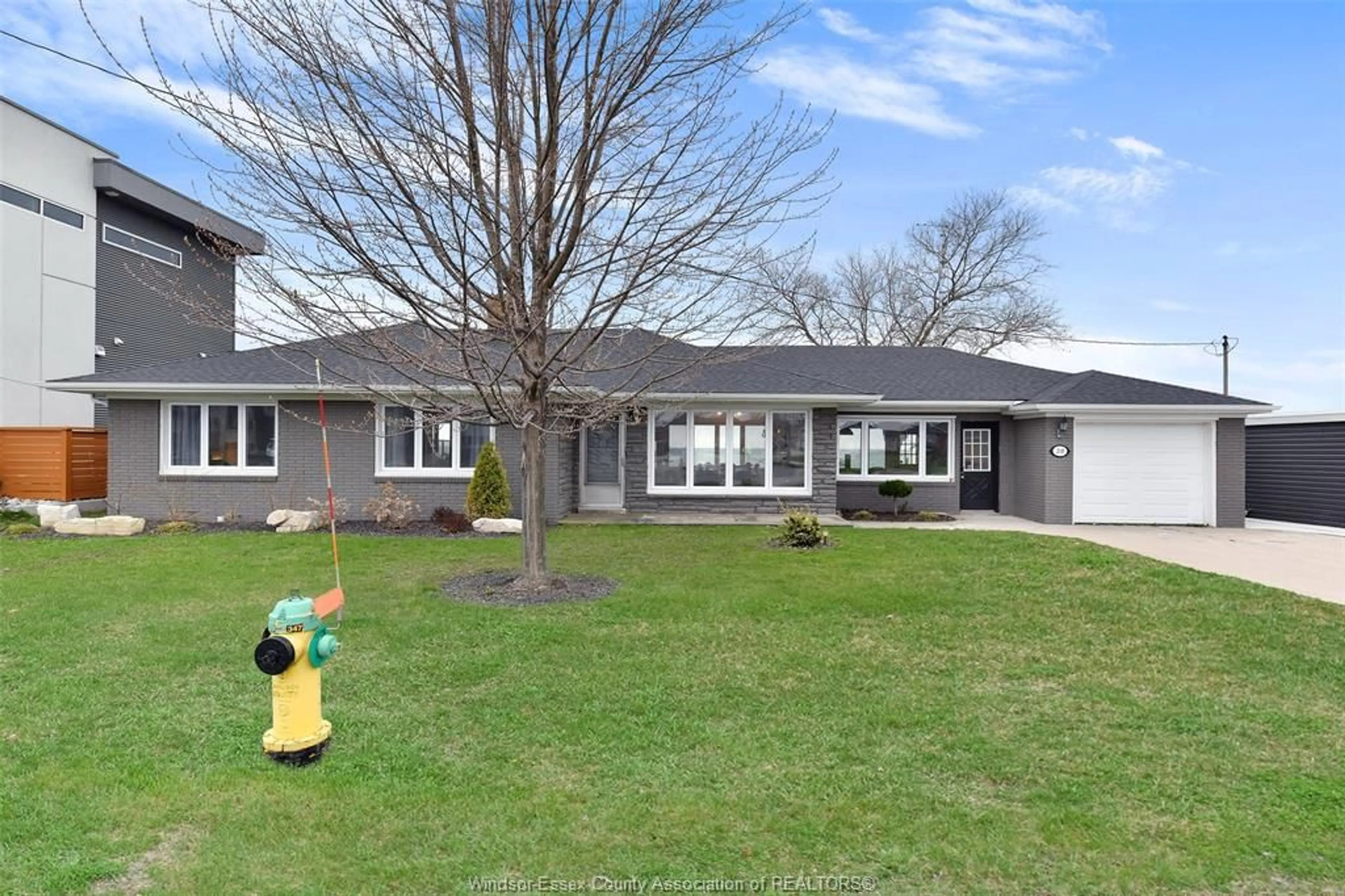 Frontside or backside of a home, cottage for 208 ROBSON Rd, Leamington Ontario N8H 5R2