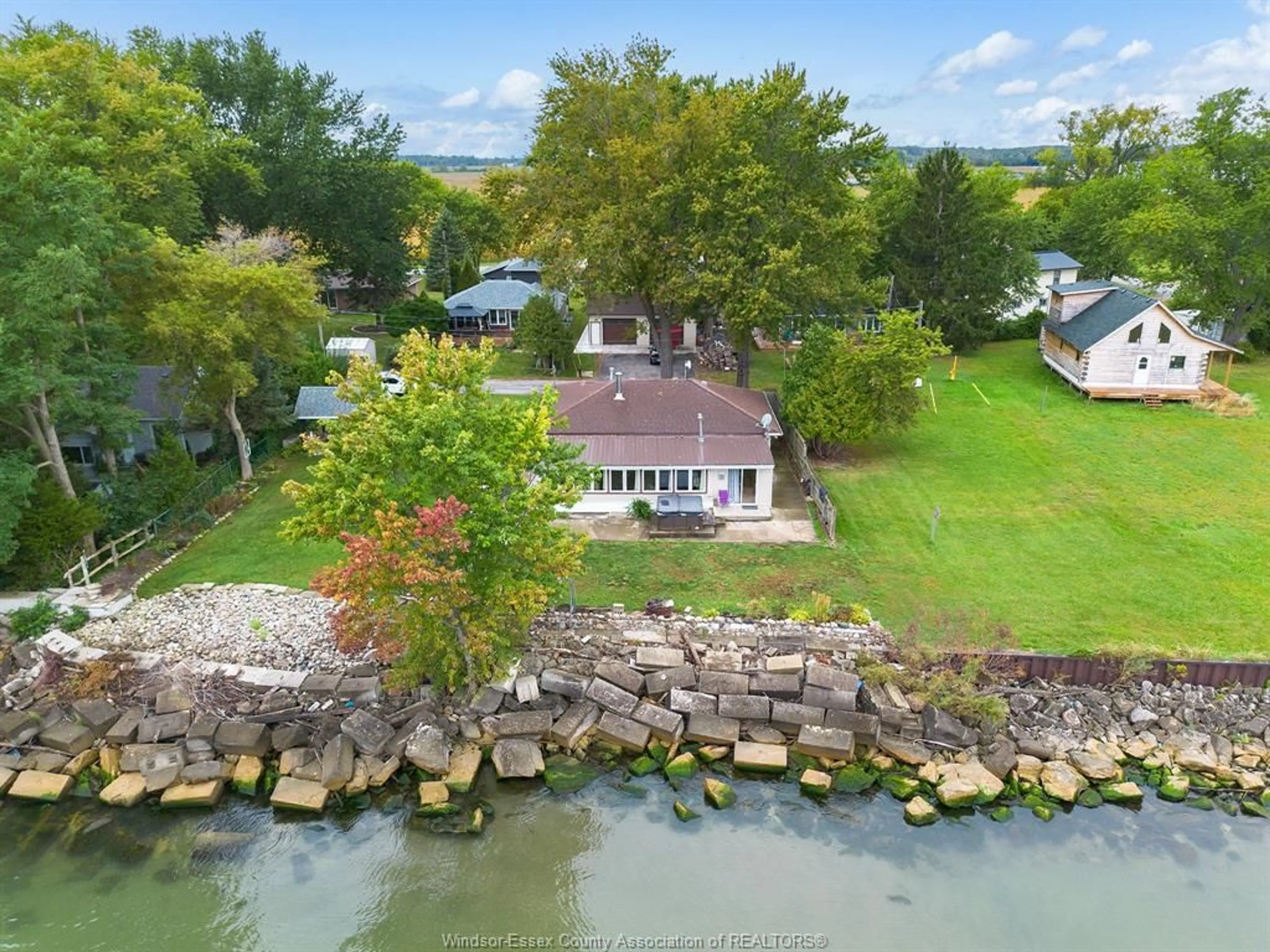 A pic from exterior of the house or condo, cottage for 4 Pulley Rd, Leamington Ontario N0P 2P0