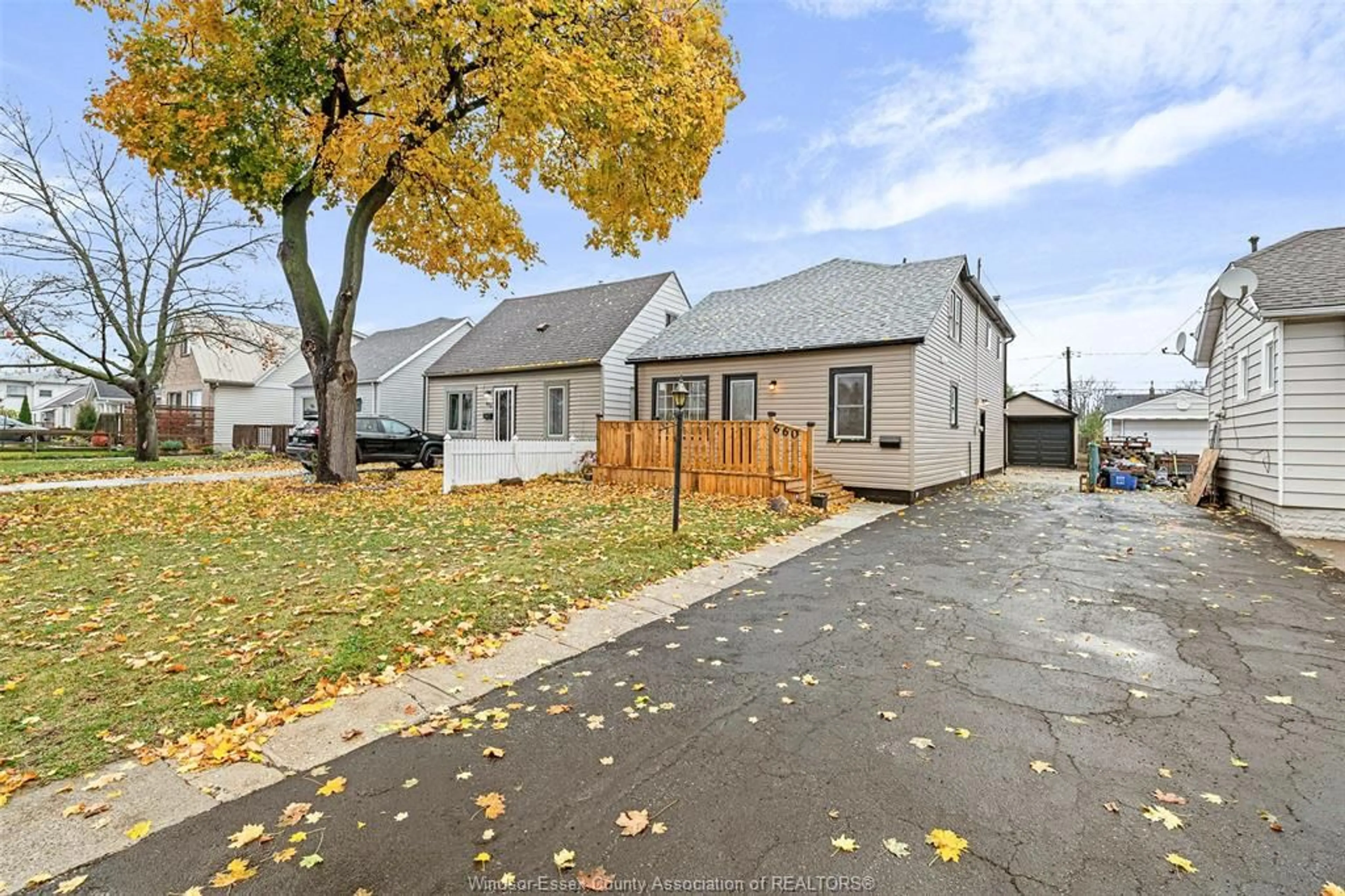 A pic from exterior of the house or condo, the fenced backyard for 660 CHARLOTTE, Windsor Ontario N8X 3A5