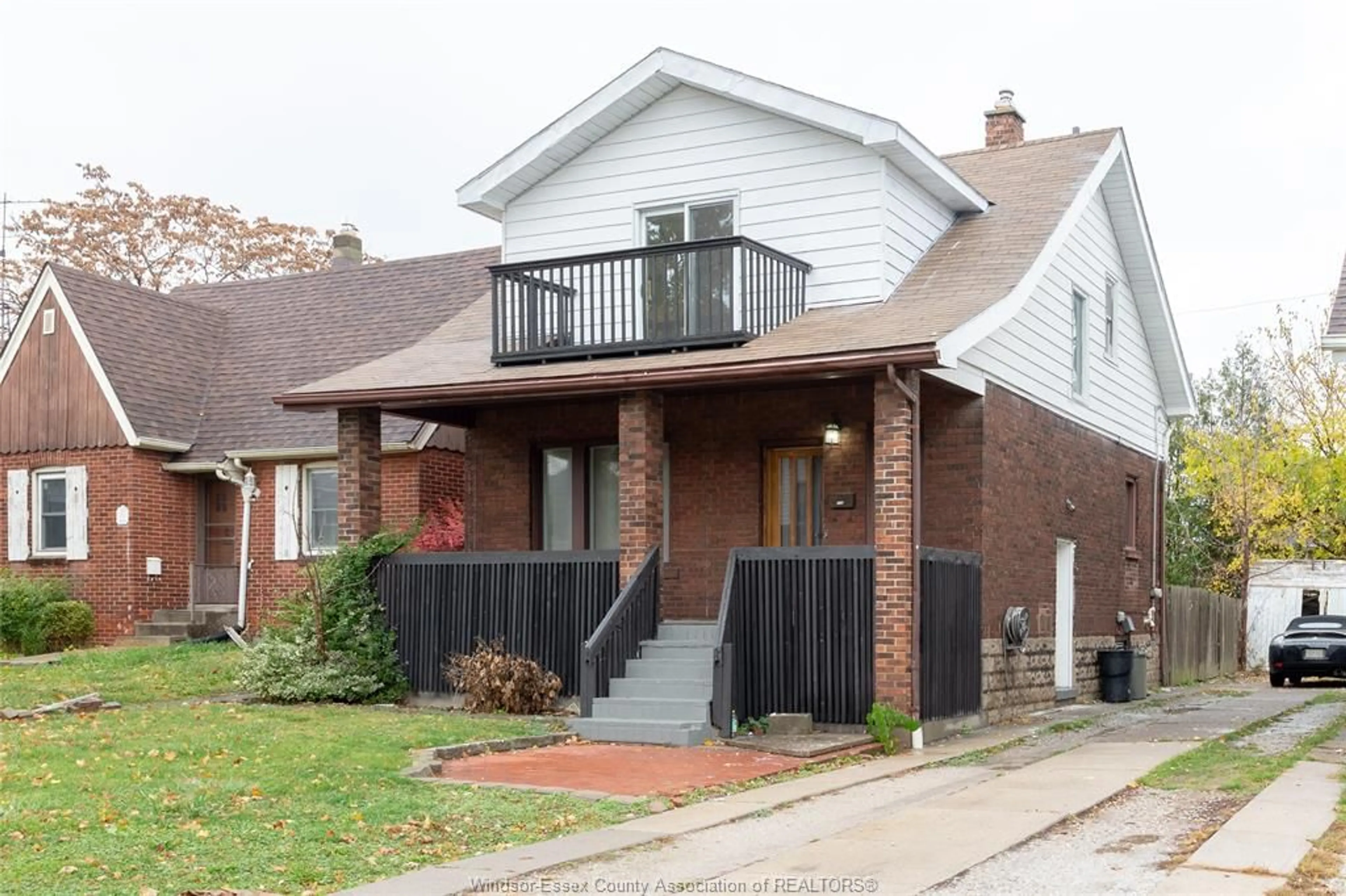 Frontside or backside of a home, the street view for 714 Partington Ave, Windsor Ontario N9B 2N7