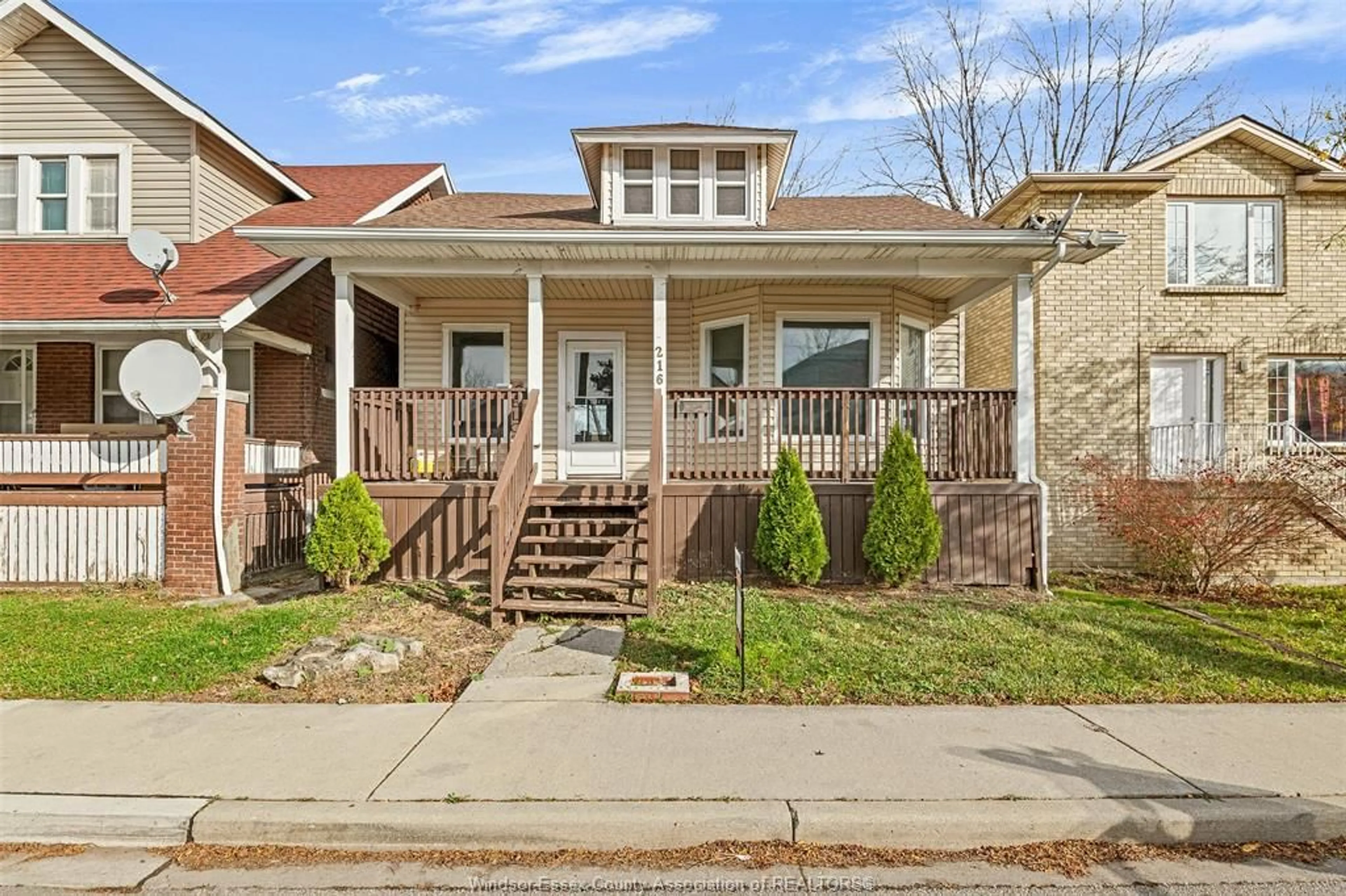 Frontside or backside of a home, cottage for 216 RANKIN, Windsor Ontario N9B 2R5