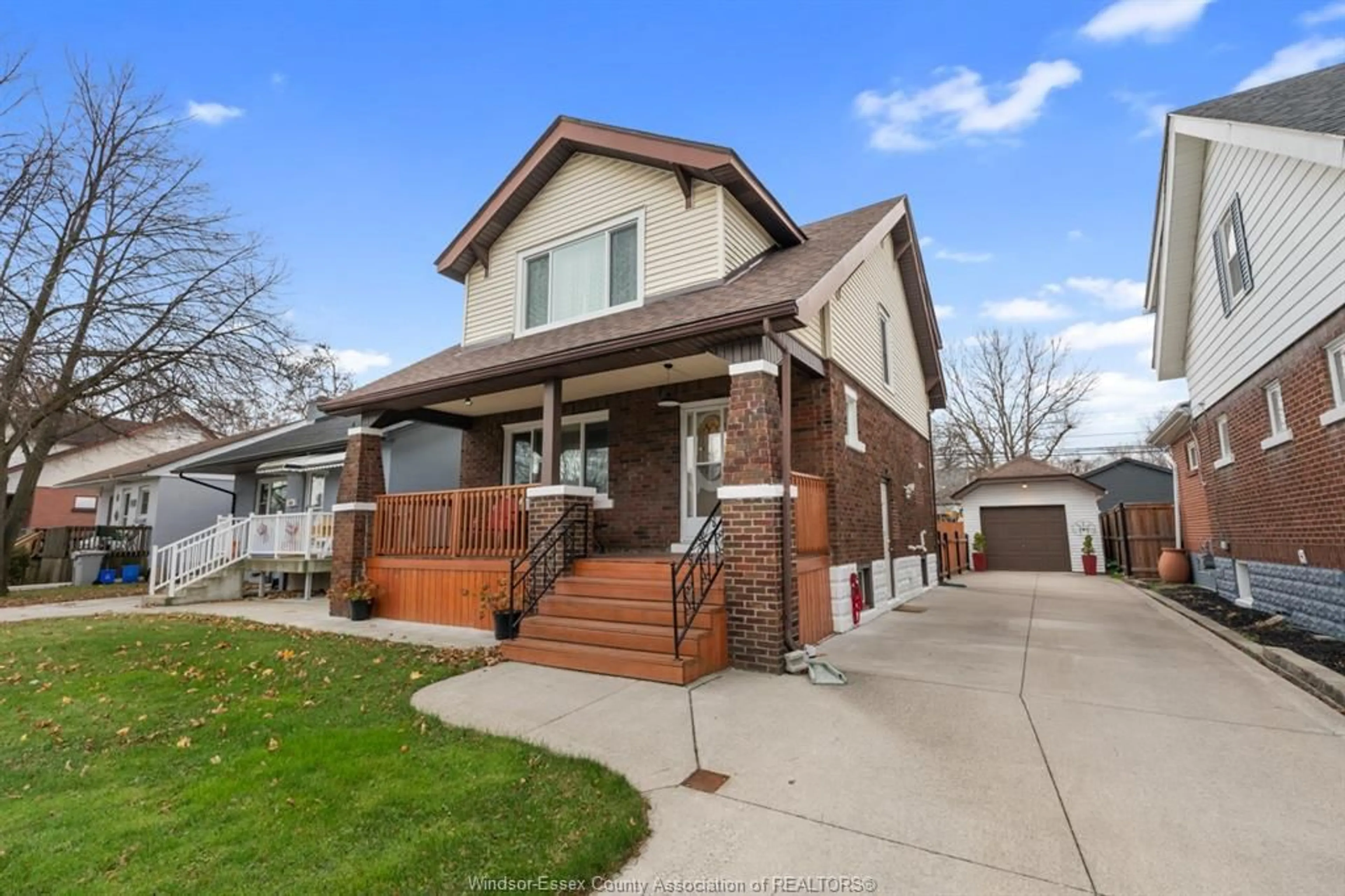 Frontside or backside of a home, the street view for 1863 PILLETTE Rd, Windsor Ontario N8T 1P2