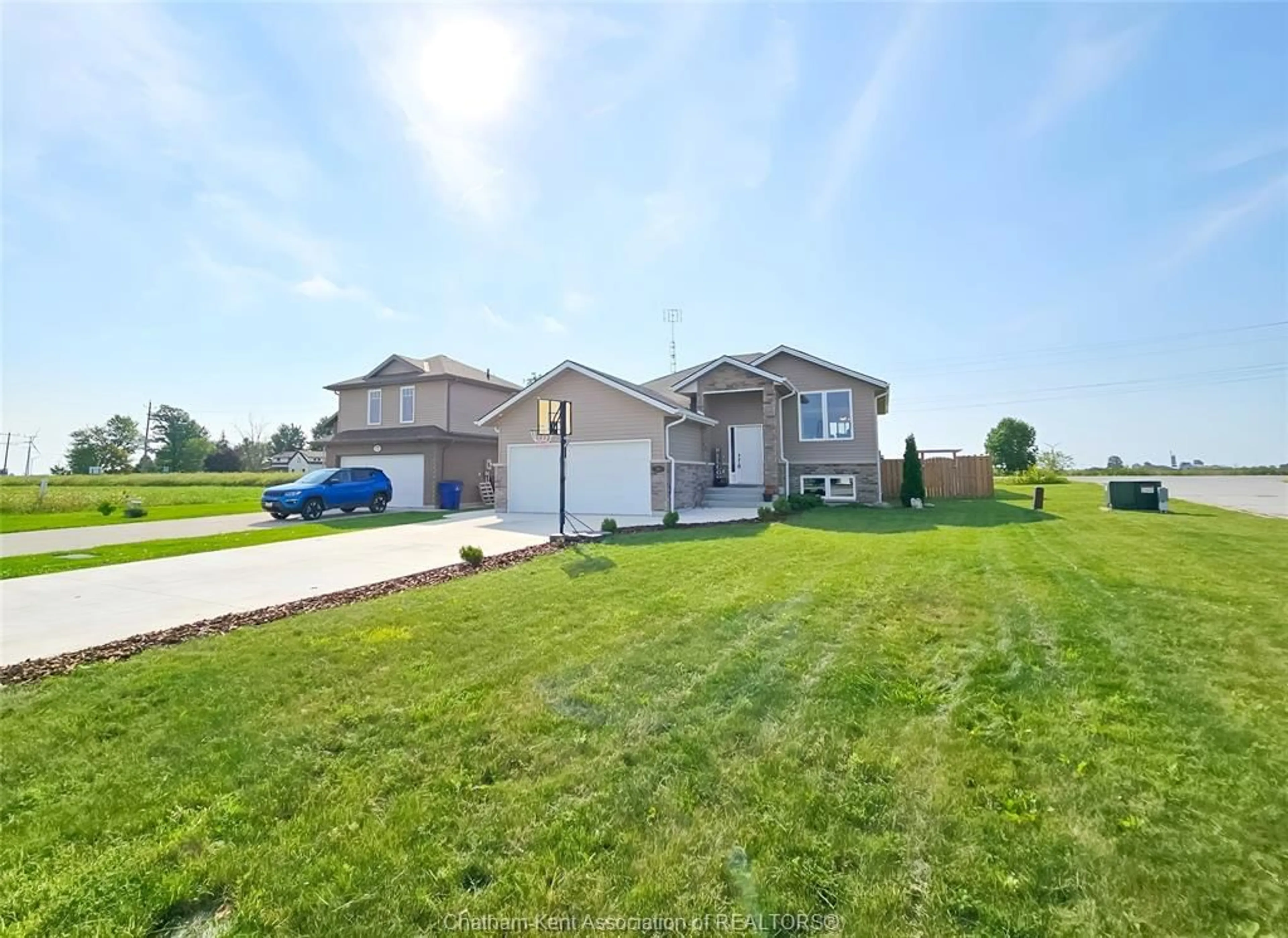 Frontside or backside of a home, the street view for 79 Blackacre Cres, Tilbury Ontario N0P 2L0