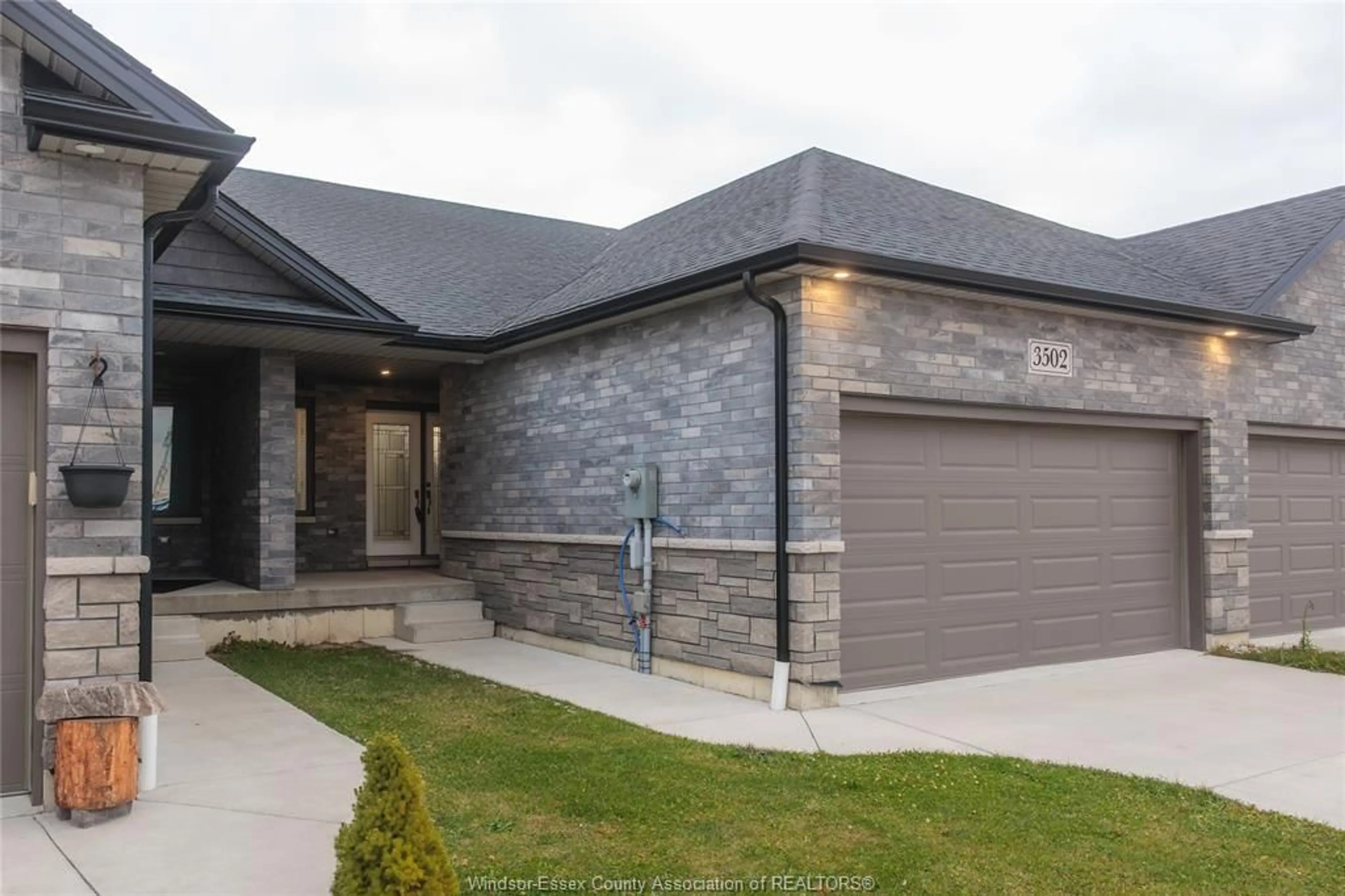 Home with brick exterior material for 3502 Hallee Cres, Windsor Ontario N8W 0B2