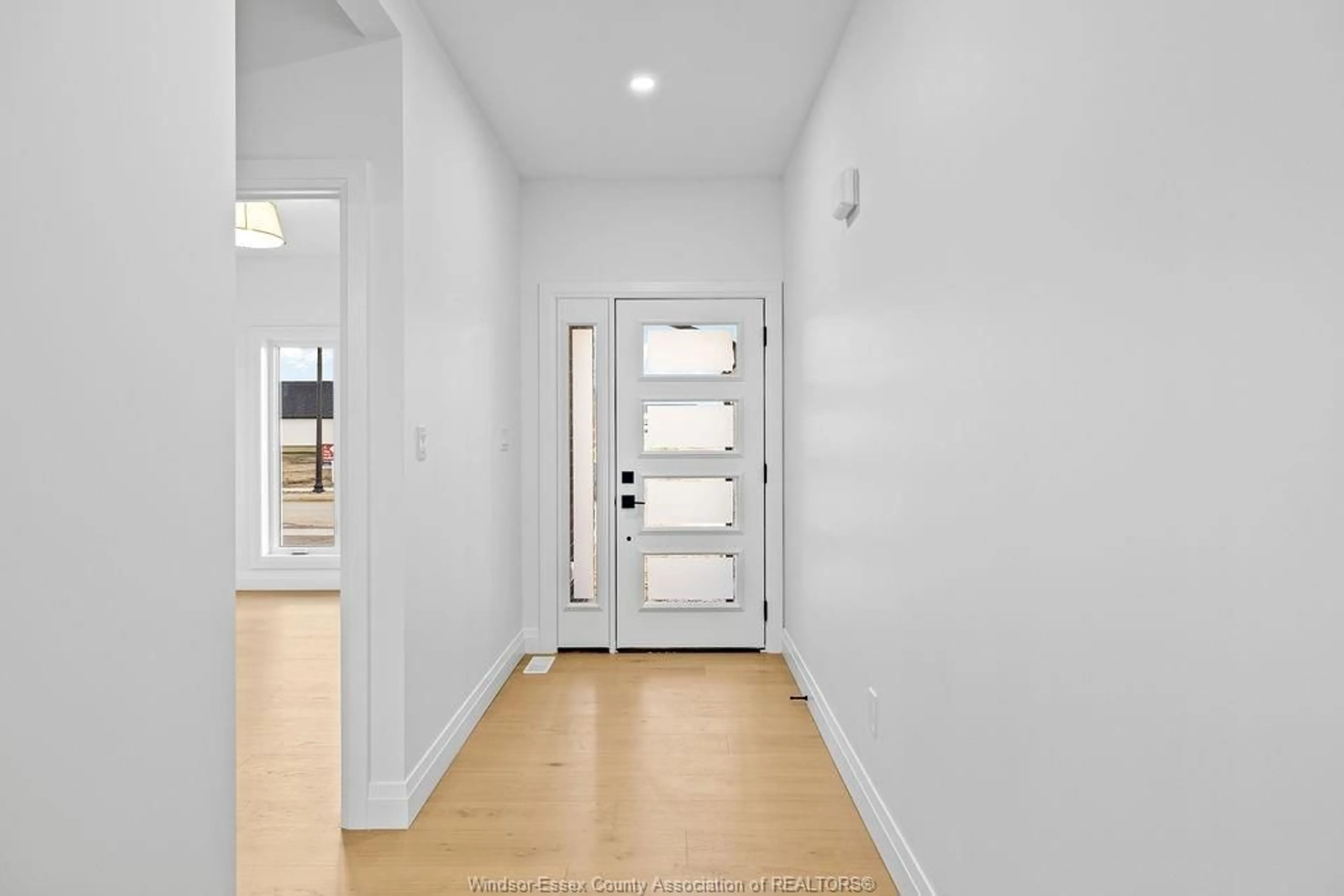 Indoor entryway, wood floors for 8036 MEO Blvd, LaSalle Ontario N9H 1H3