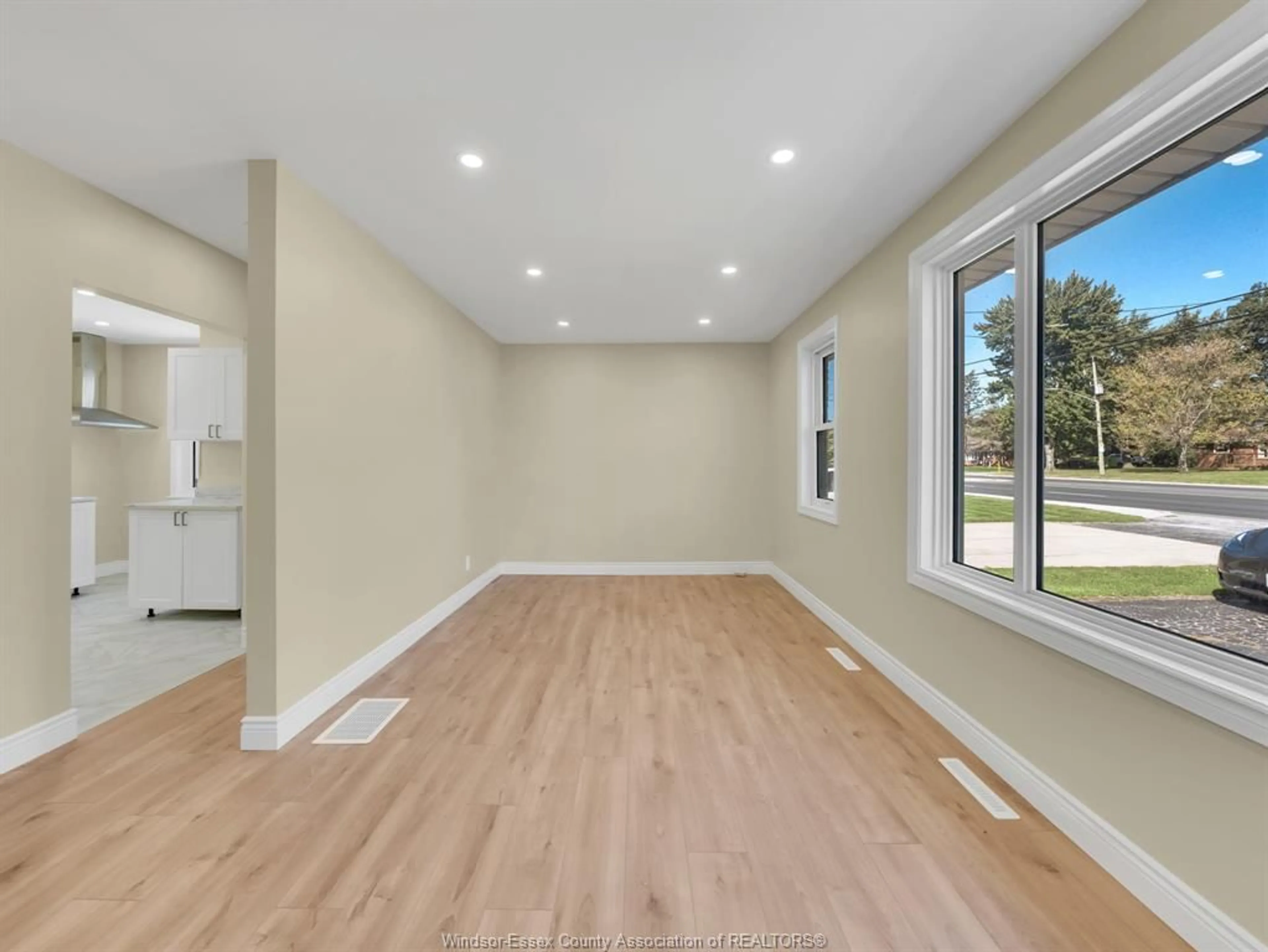 A pic of a room, wood floors for 535 COUNTY RD 18, LaSalle Ontario N9J 1A5