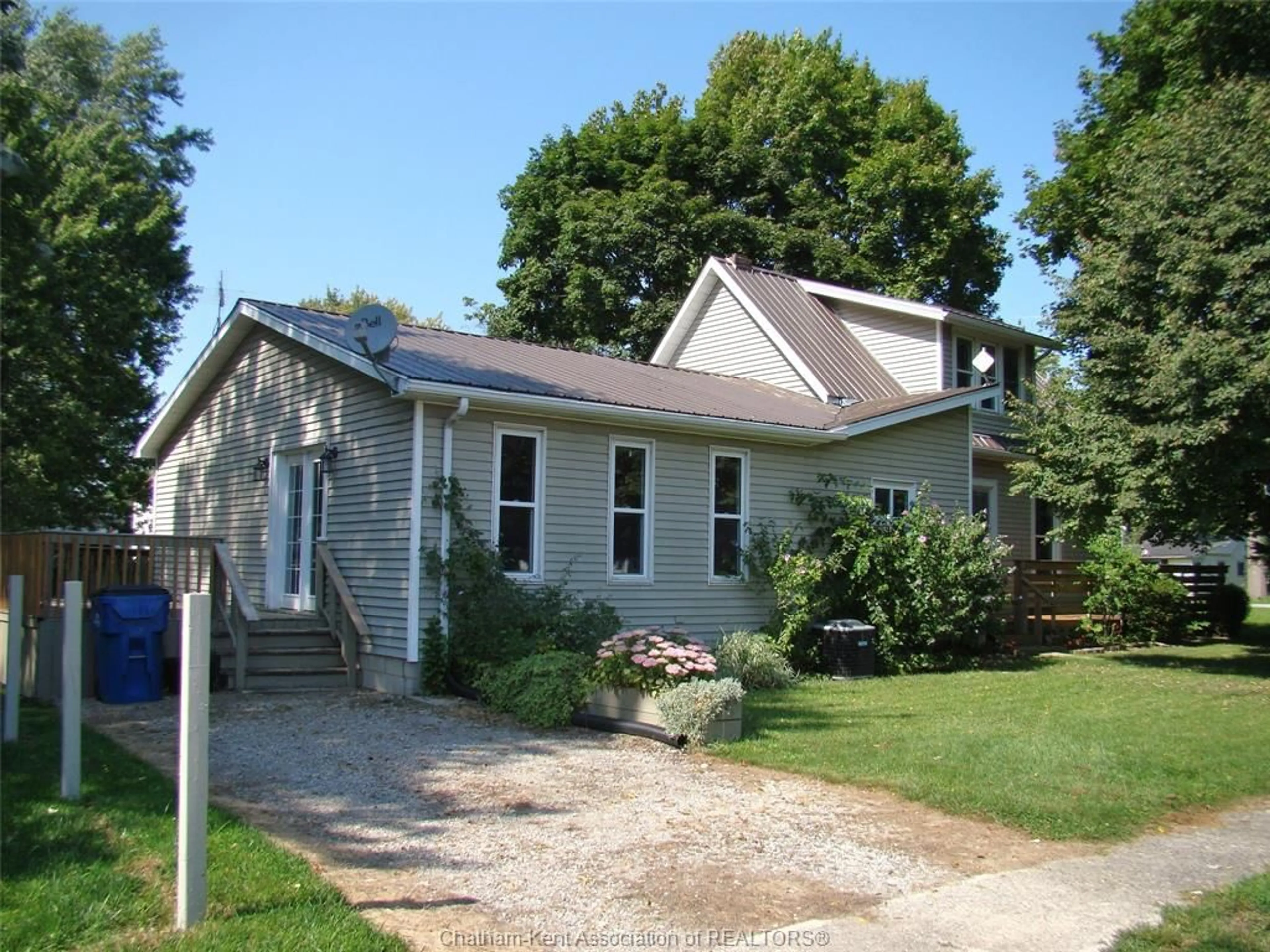 Frontside or backside of a home, cottage for 178 VICTORIA St, Highgate Ontario N0P 1T0