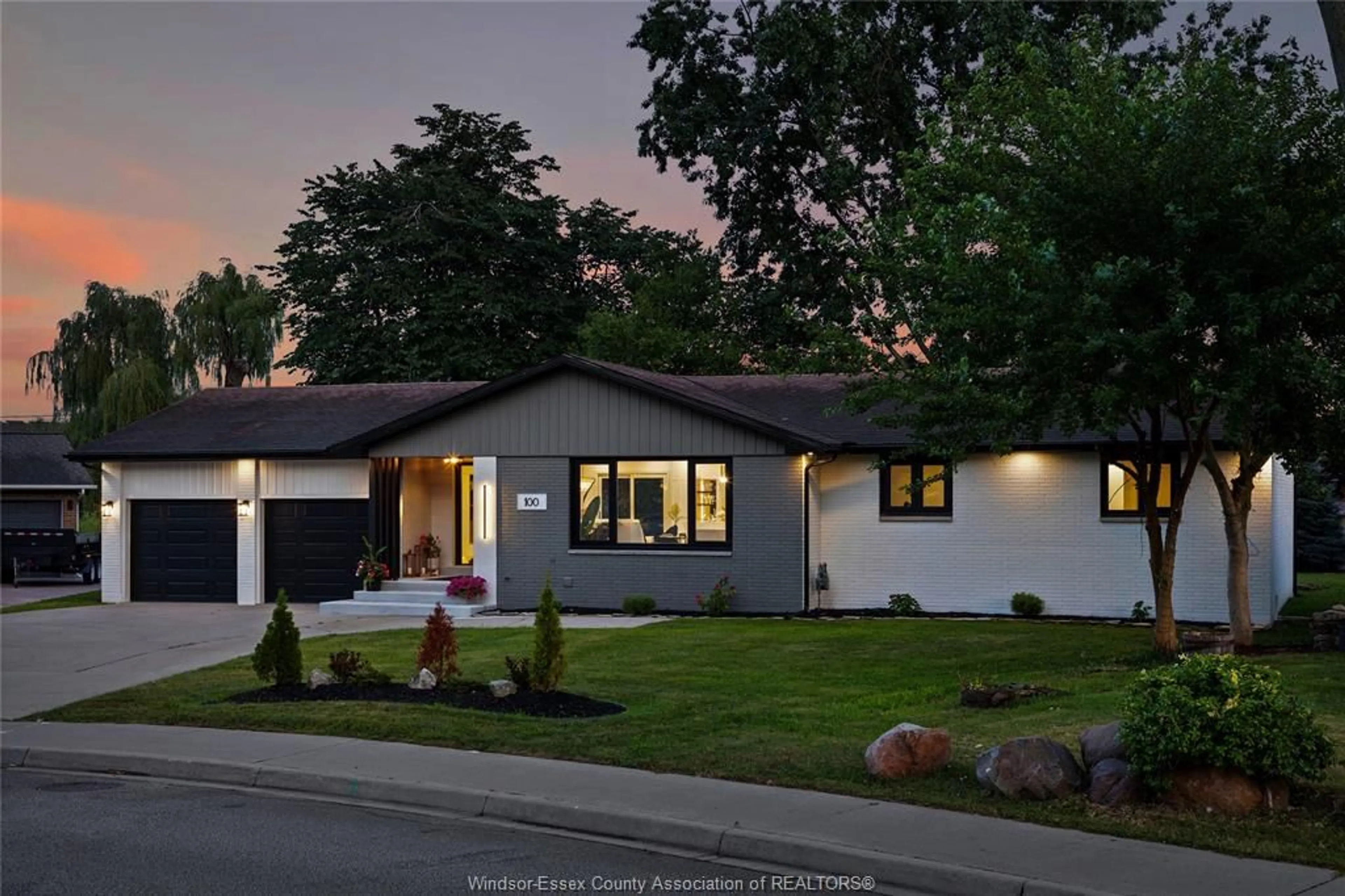 Home with brick exterior material, street for 100 DANFORTH Ave, Leamington Ontario N8H 2R2
