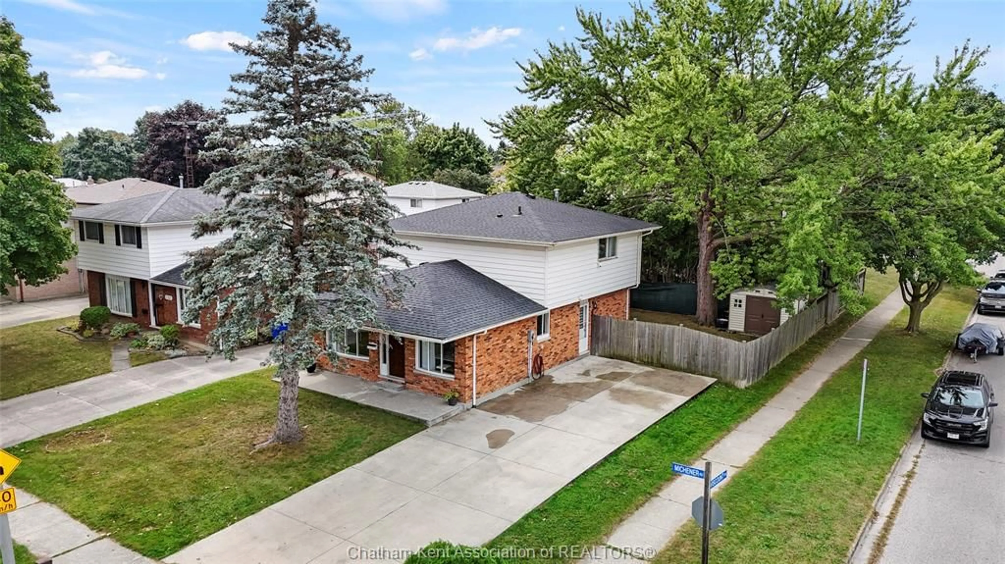 A pic from outside/outdoor area/front of a property/back of a property/a pic from drone, street for 236 MICHENER Rd, Chatham Ontario N7L 4W7