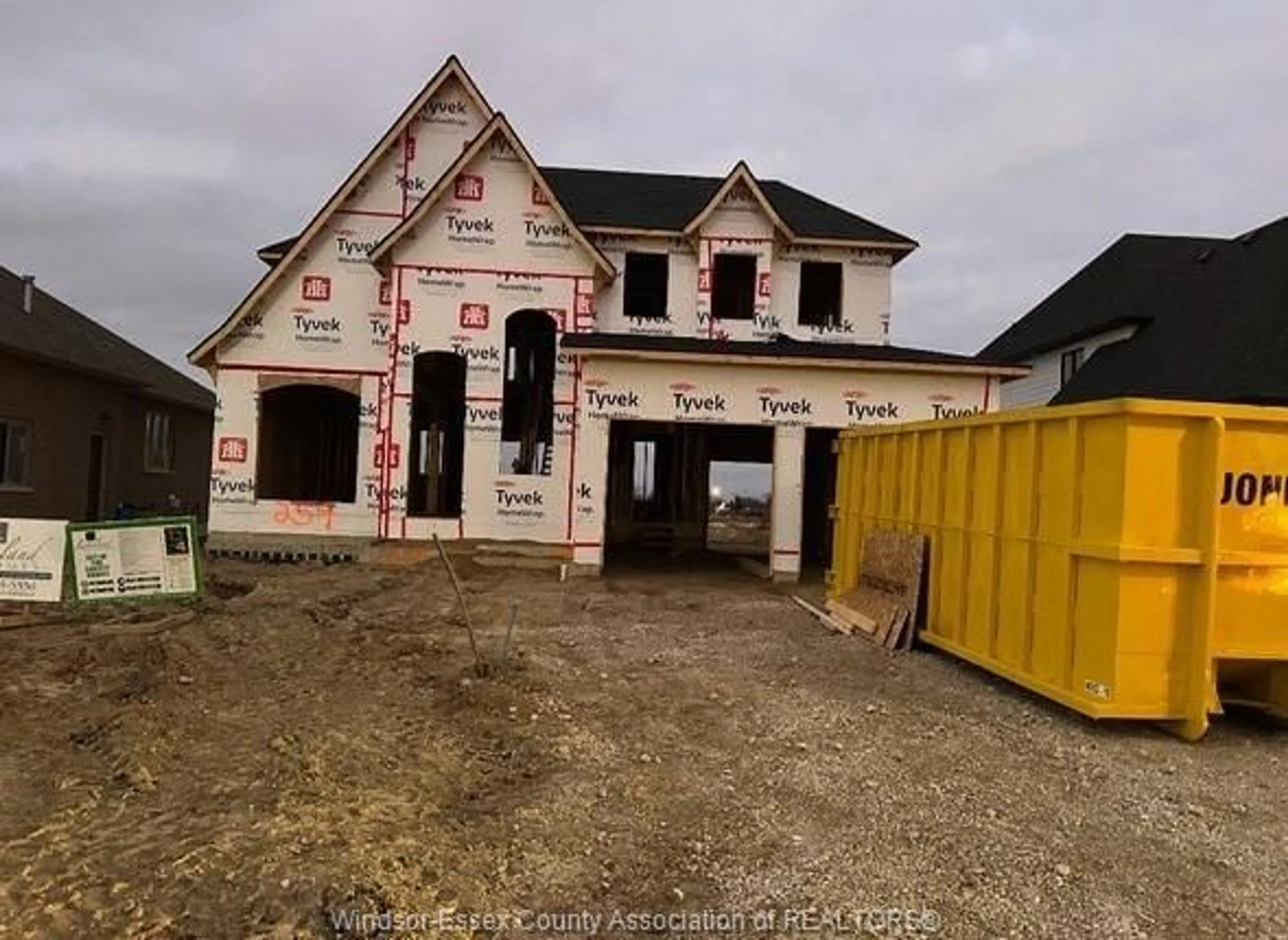 Home with vinyl exterior material, building for 259 JOAN FLOOD, Essex Ontario N8M 0C6