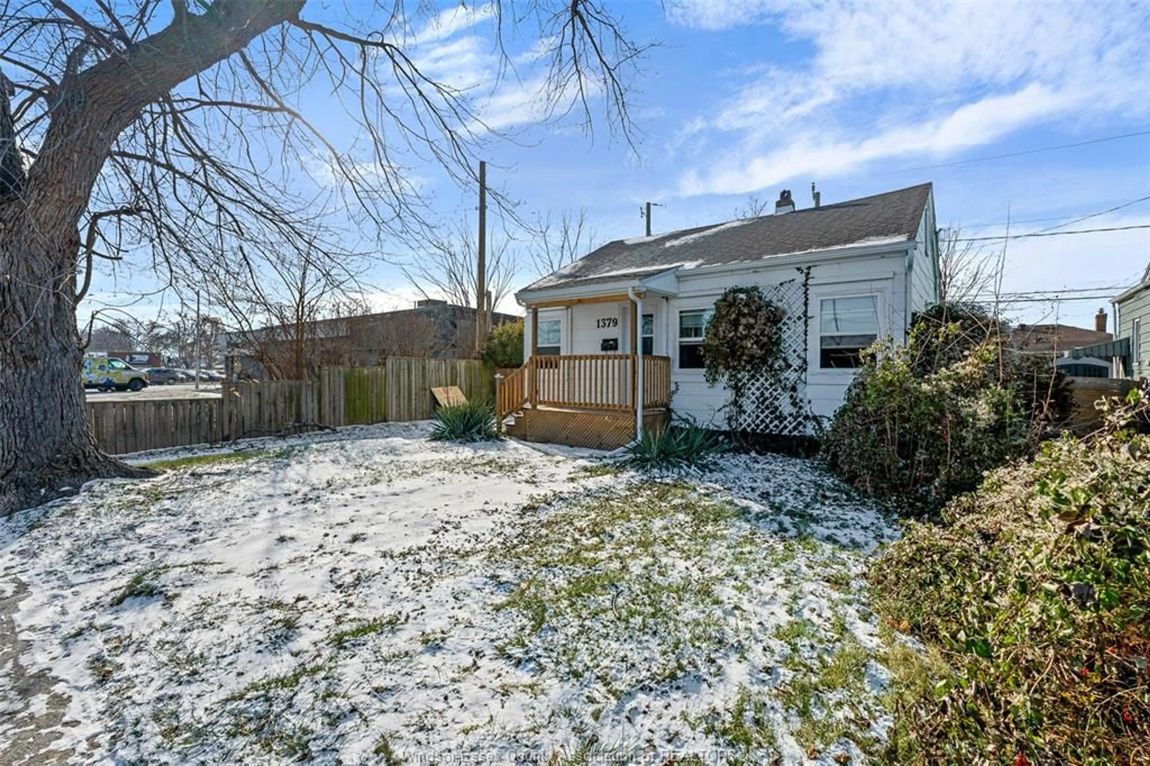 Unknown for 1379 Campbell Avenue, Windsor Ontario N9B 2L7