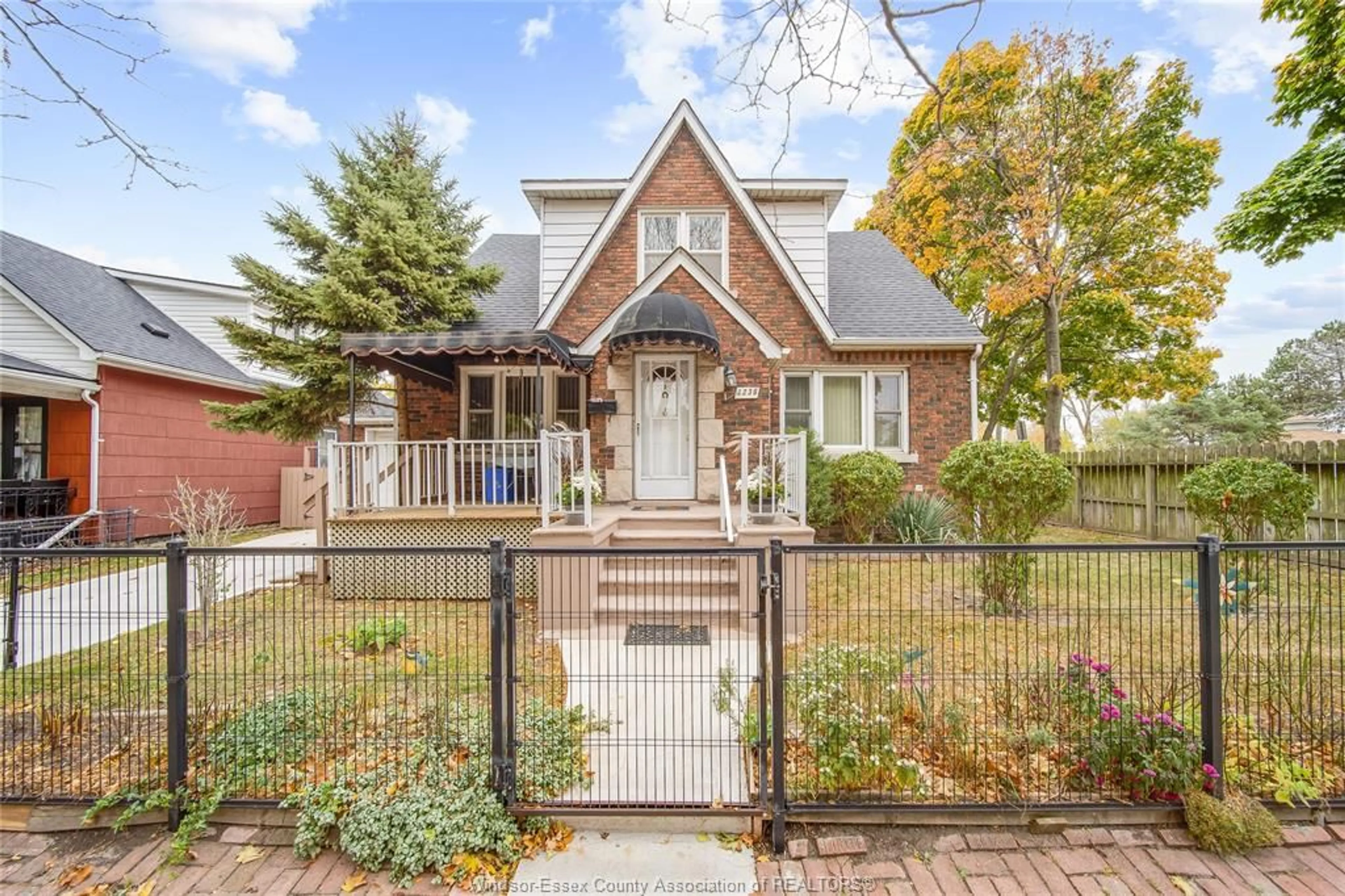 Home with brick exterior material, street for 1236 HICKORY, Windsor Ontario N8Y 3S6