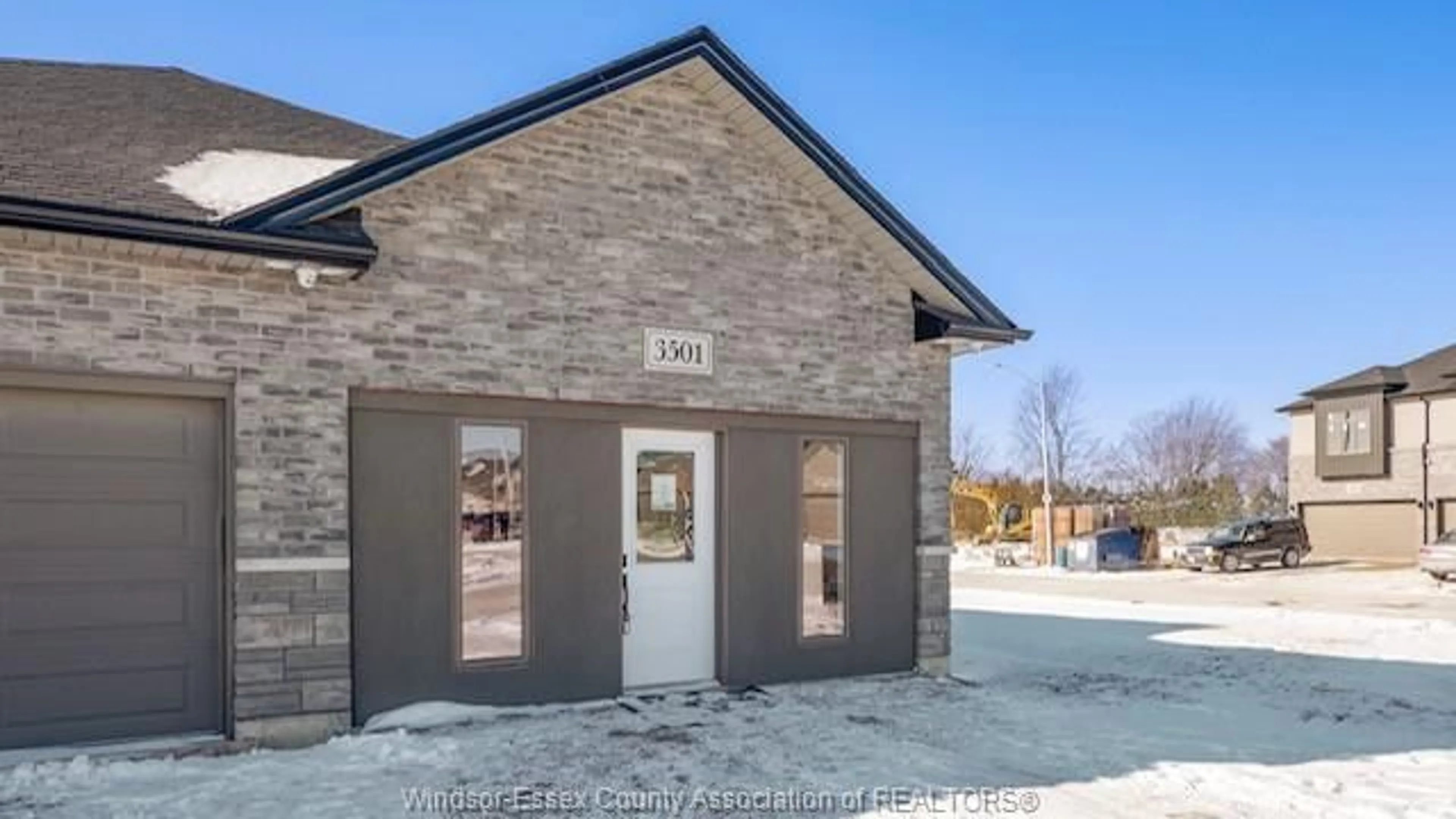 Home with brick exterior material, building for 3501 HALLEE Cres, Windsor Ontario N8W 5P2