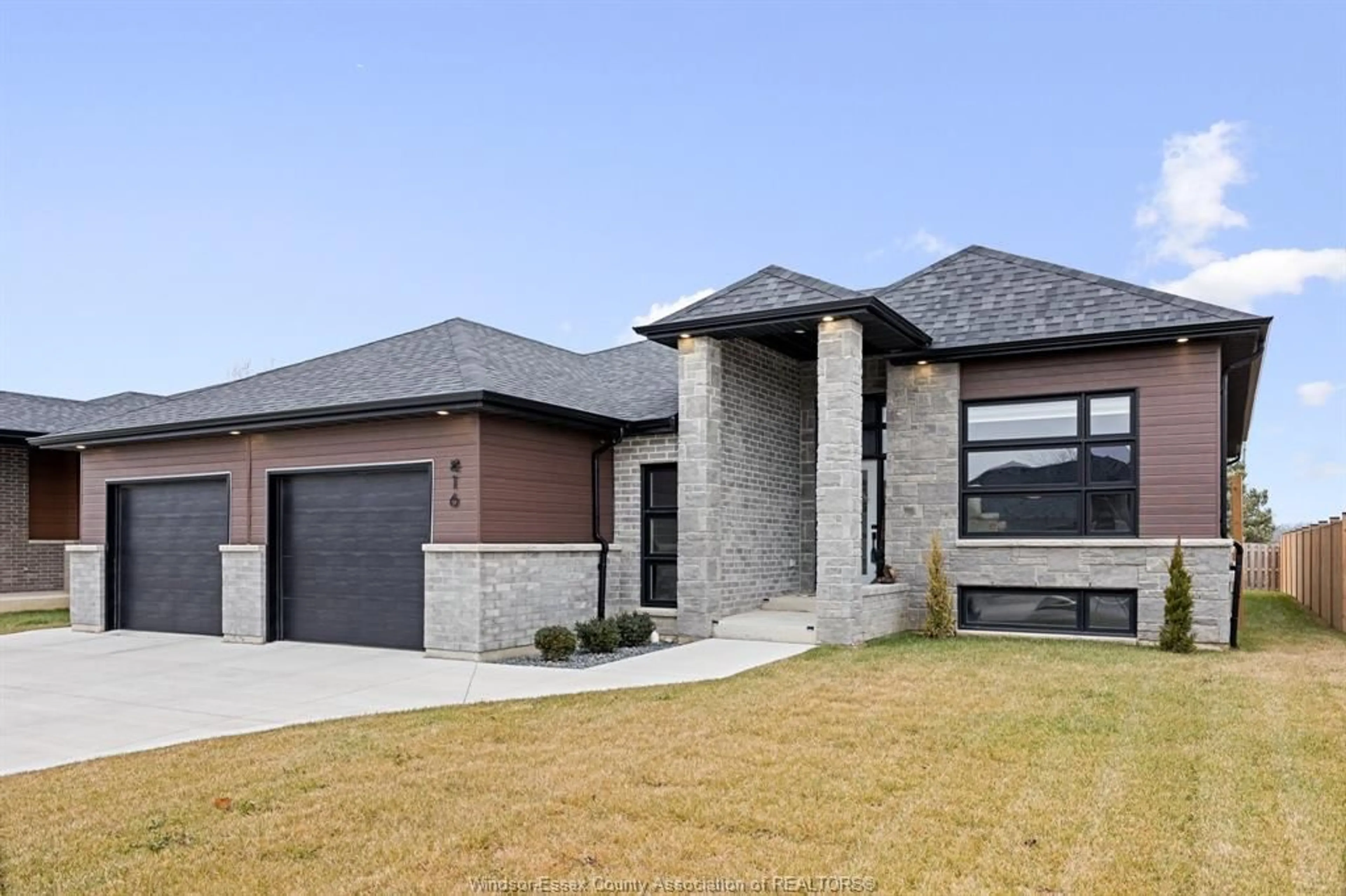 Home with brick exterior material, street for 16 WOODLAND, Kingsville Ontario N9Y 0A9