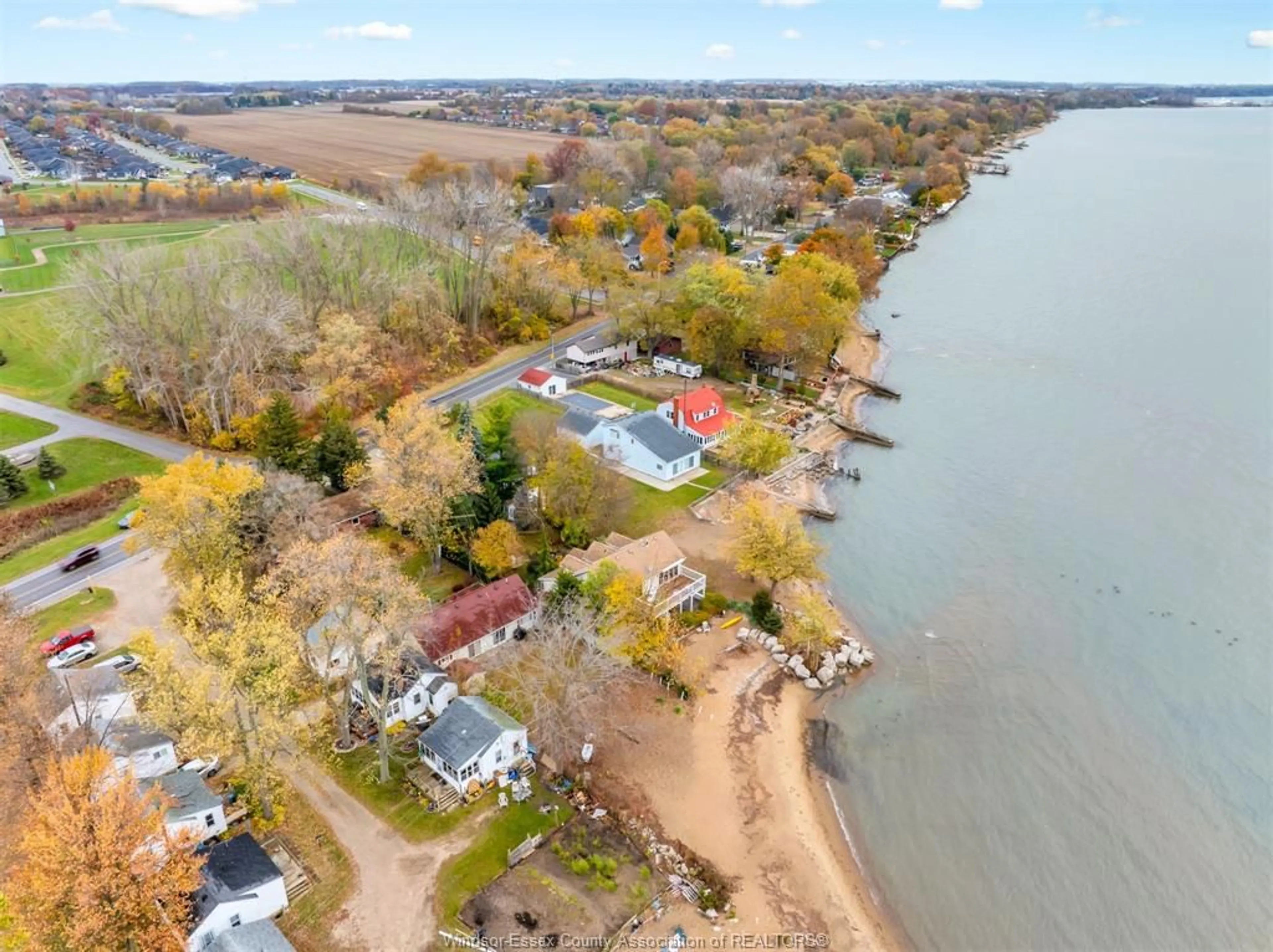 A pic from outside/outdoor area/front of a property/back of a property/a pic from drone, water/lake/river/ocean view for 655 HERITAGE Rd, Kingsville Ontario N9Y 3B1