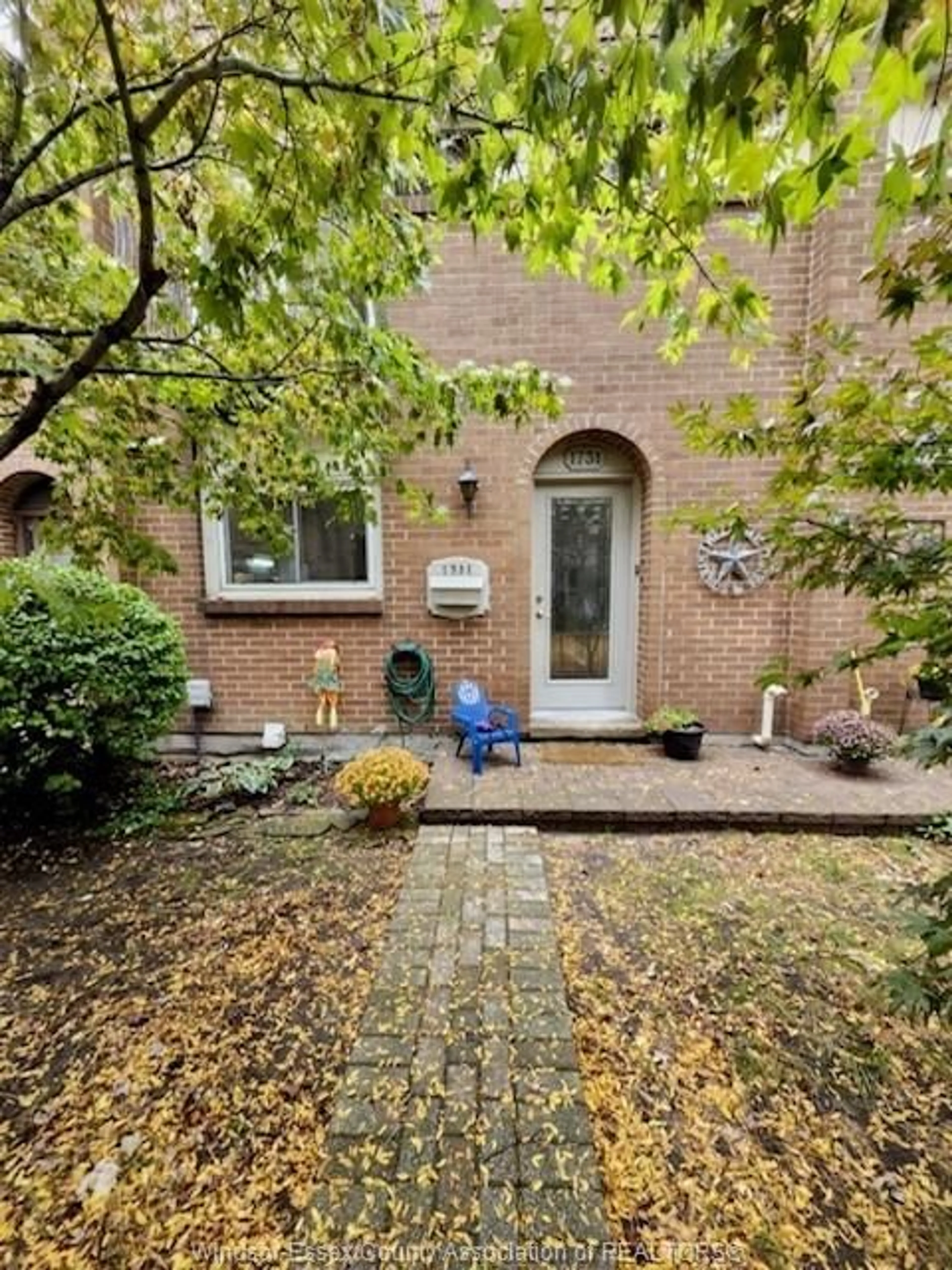 Home with brick exterior material, street for 1731 EAST GATE ESTATES #41, Windsor Ontario N8T 2S8