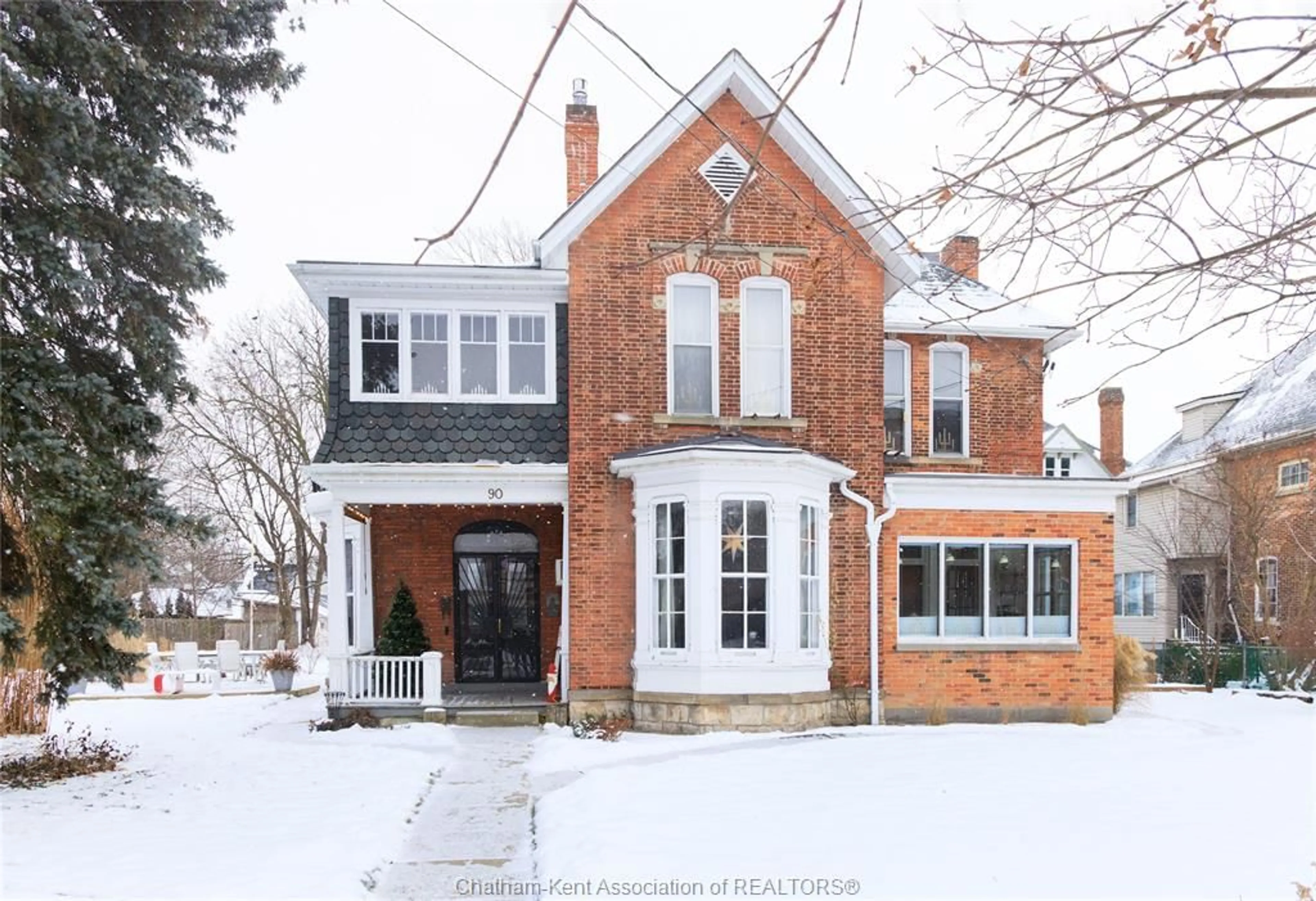 Home with brick exterior material, street for 90 Park St, Chatham Ontario N7M 3R4