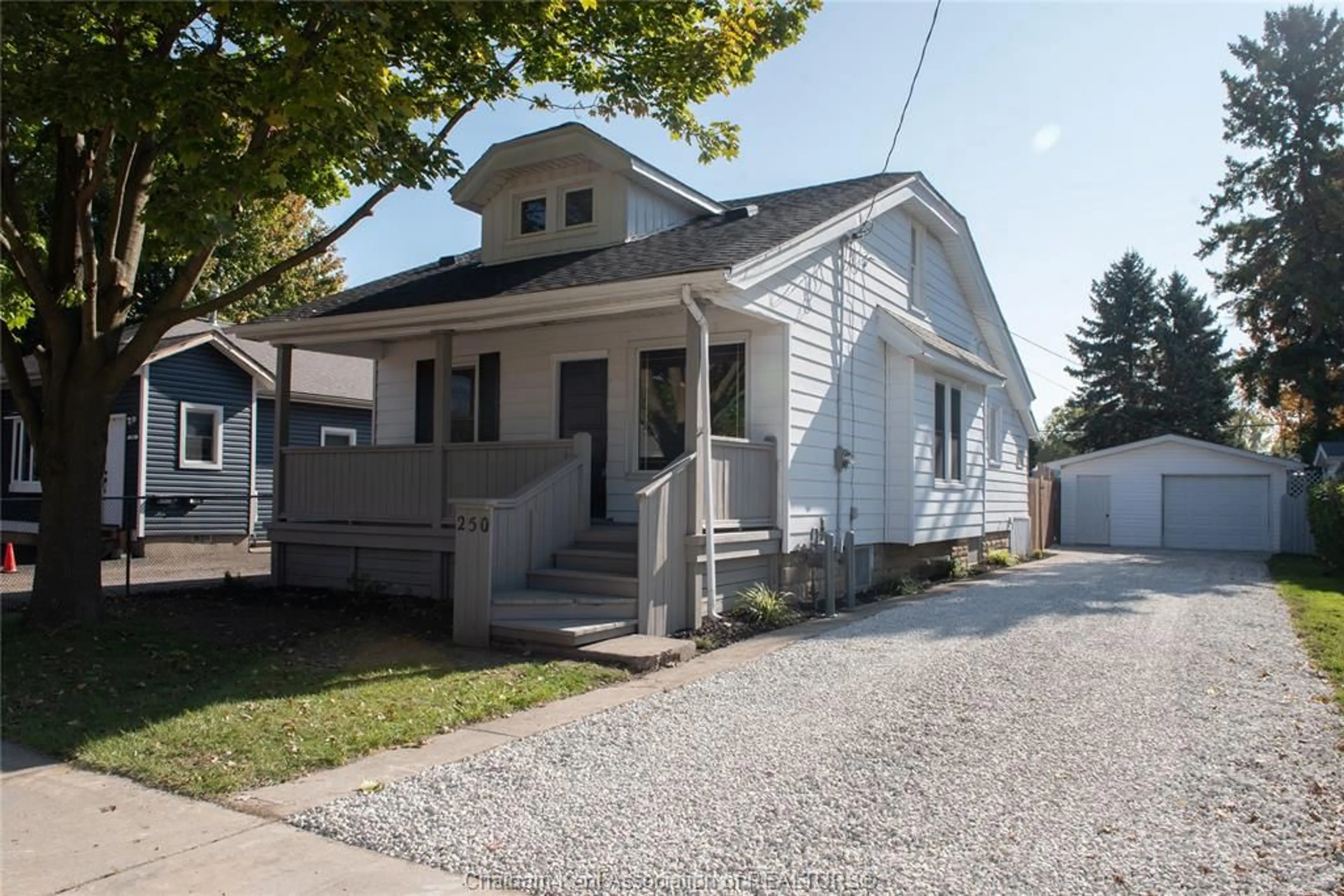 Home with vinyl exterior material, street for 250 Forest St, Chatham Ontario N7L2A9