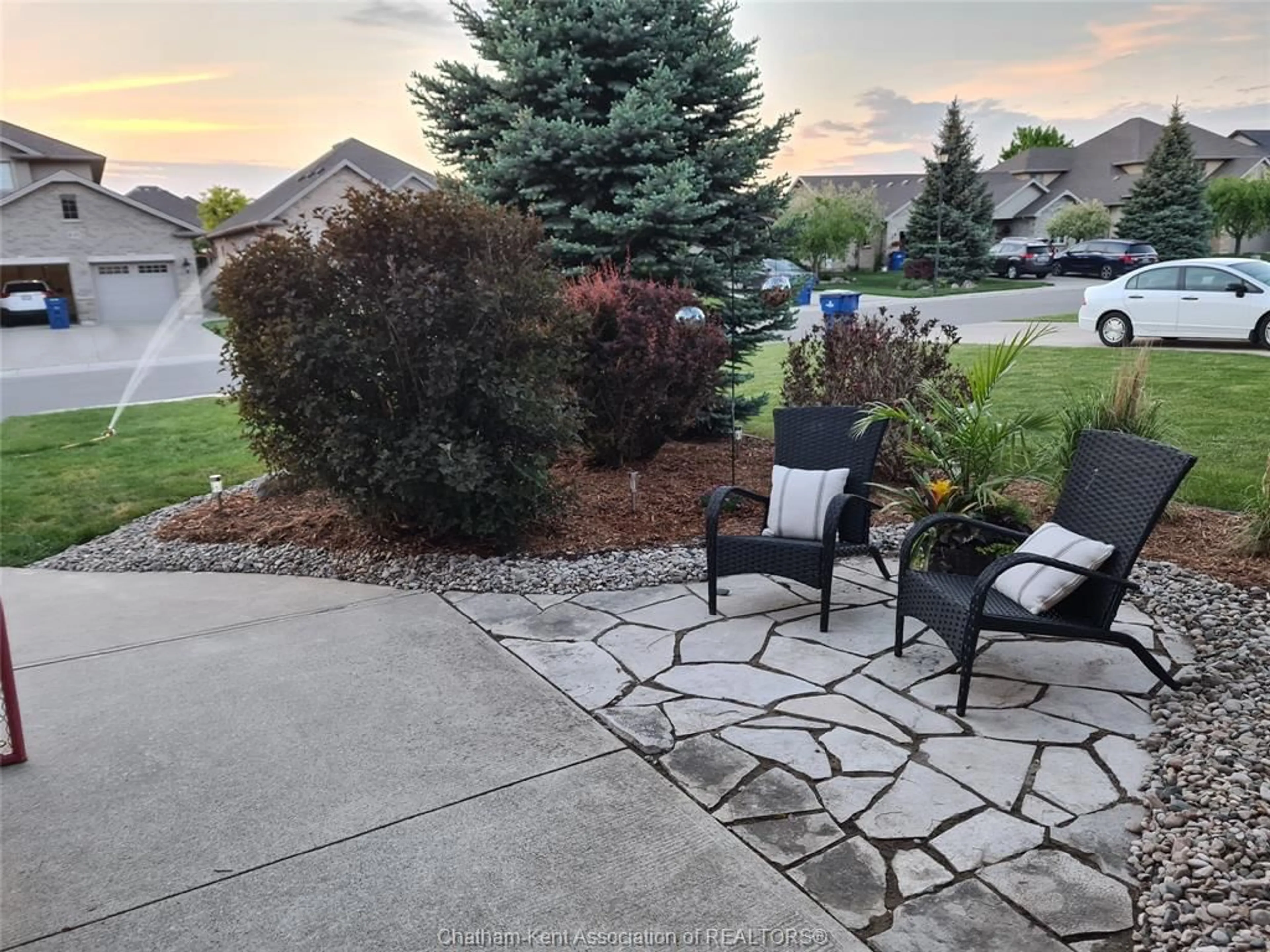 Patio, mountain view for 36 Enclave Pl, Chatham Ontario N7L 5R8