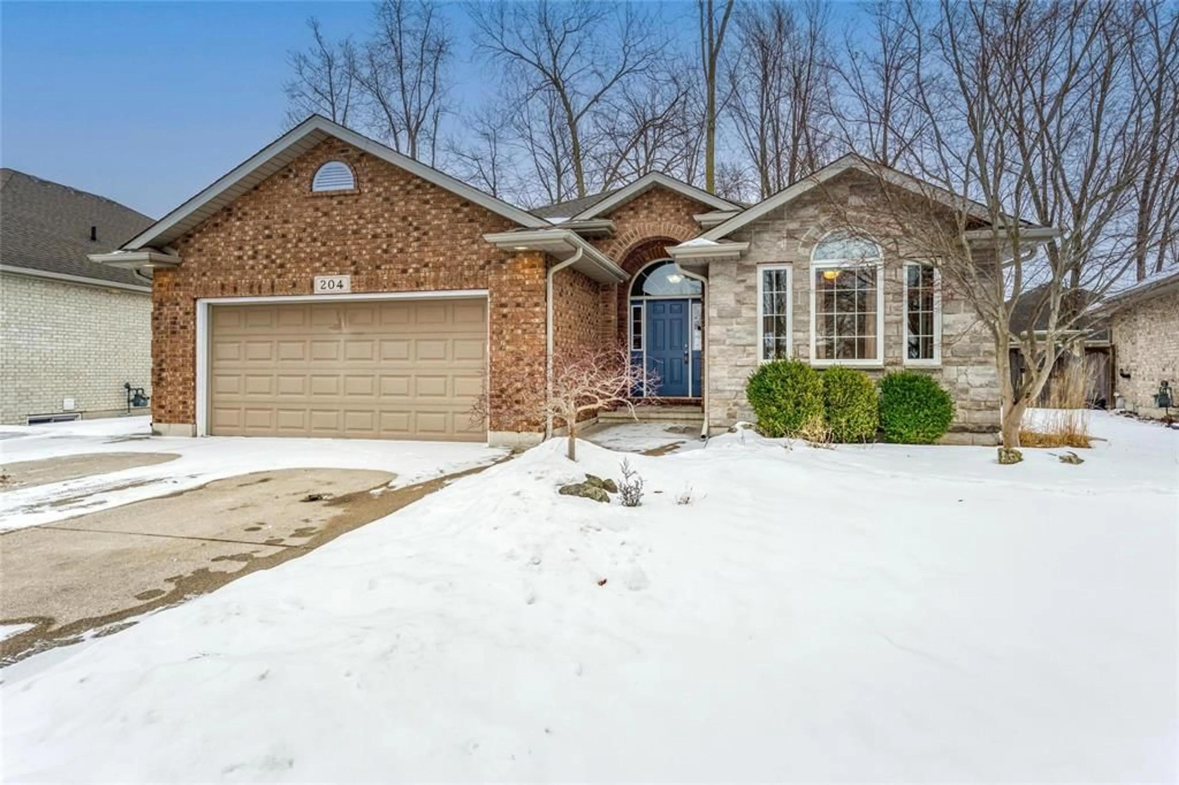 Home with brick exterior material, street for 204 GEMSTONE Crt, Sarnia Ontario N7S 6N3