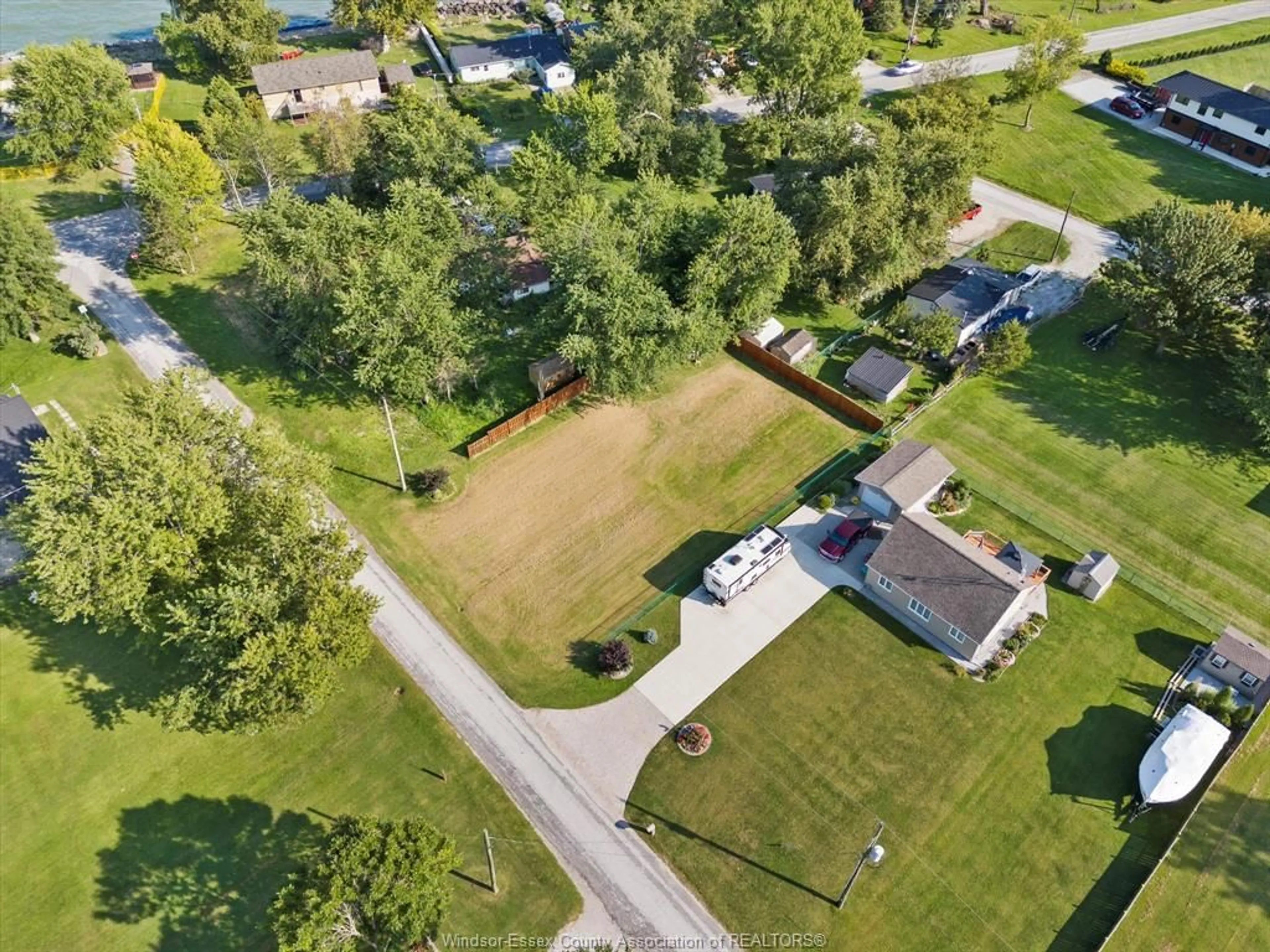 A pic from outside/outdoor area/front of a property/back of a property/a pic from drone, street for 18 Marentette Ave, Leamington Ontario N0P 2P0