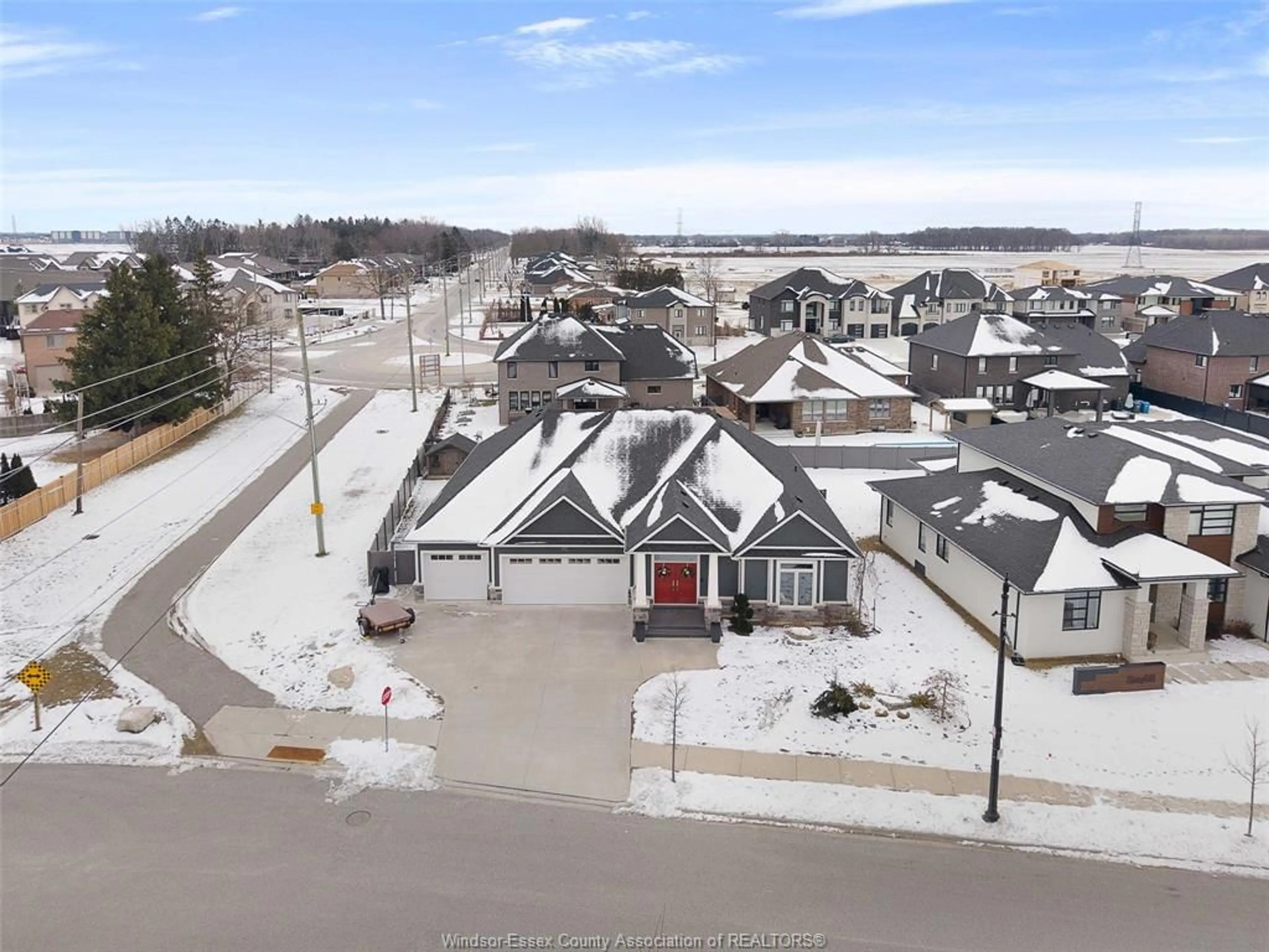 A pic from outside/outdoor area/front of a property/back of a property/a pic from drone, street for 6072 SILVER MAPLE, LaSalle Ontario N9H 0C1