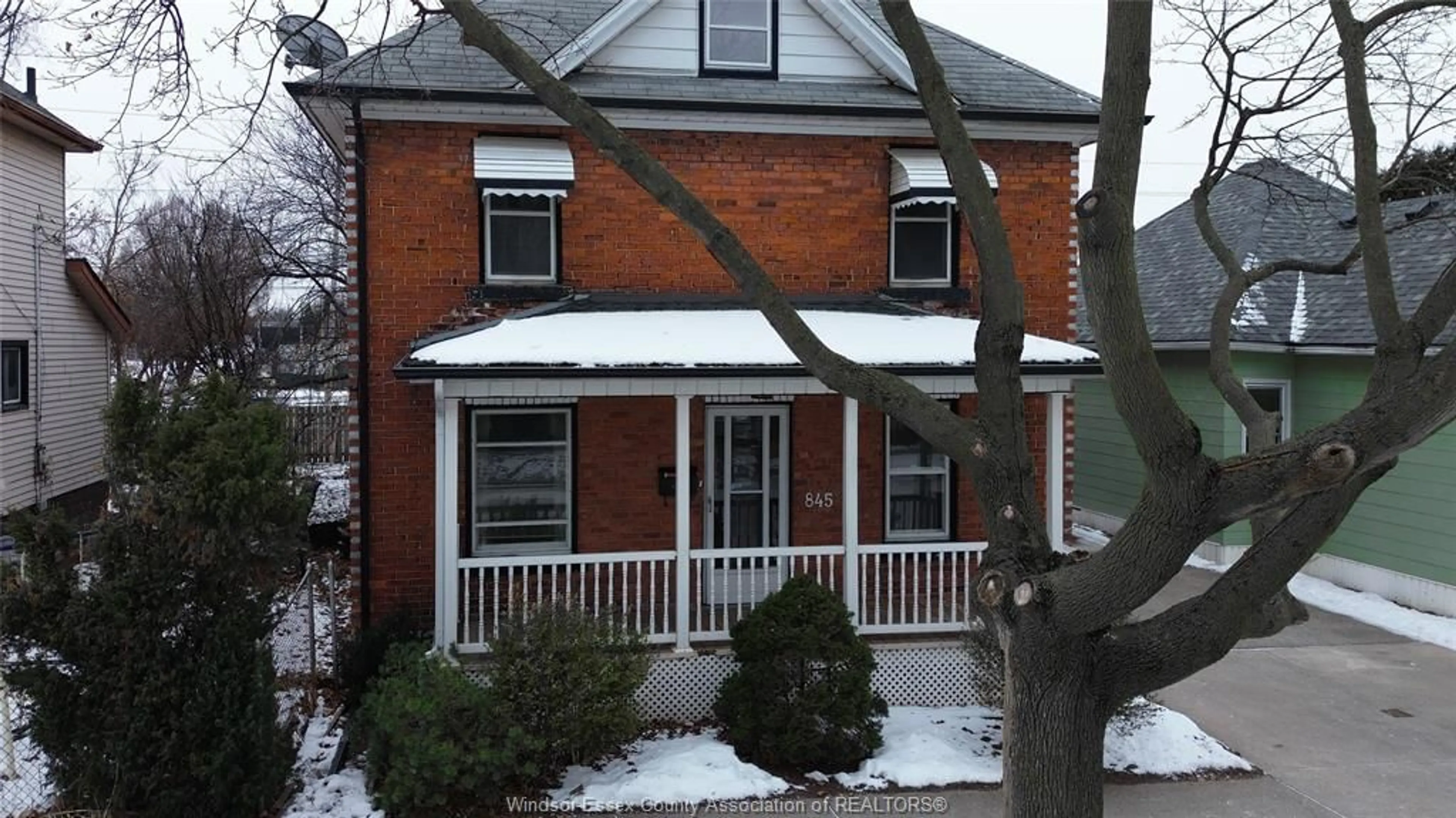 Home with brick exterior material, street for 845 ST. LUKE, Windsor Ontario N8Y 3M4