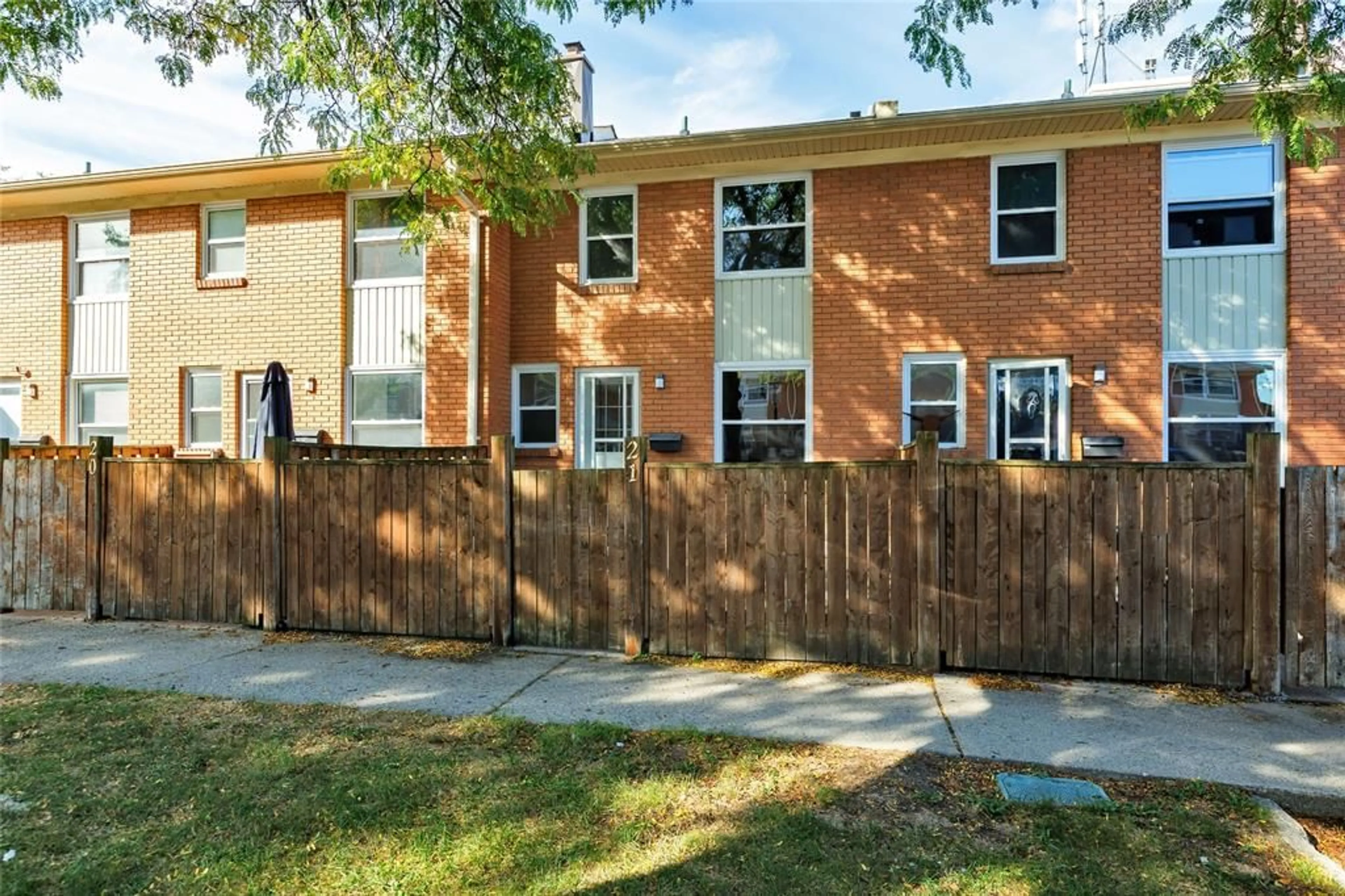 Home with brick exterior material, street for 834 Exmouth St #21, Sarnia Ontario N7T 5R2