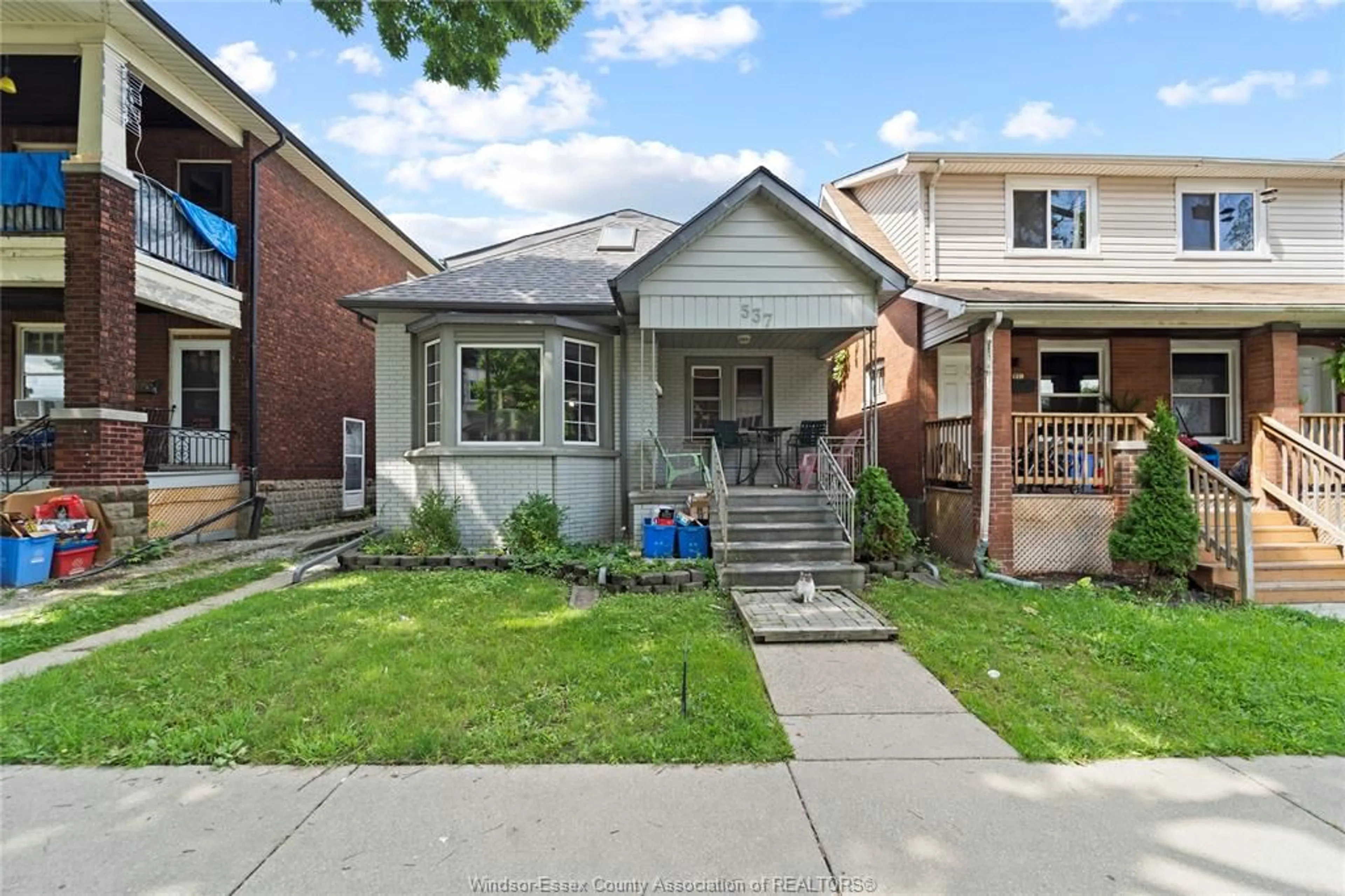 Home with brick exterior material, street for 537 McEwan Ave, Windsor Ontario N9B2E7