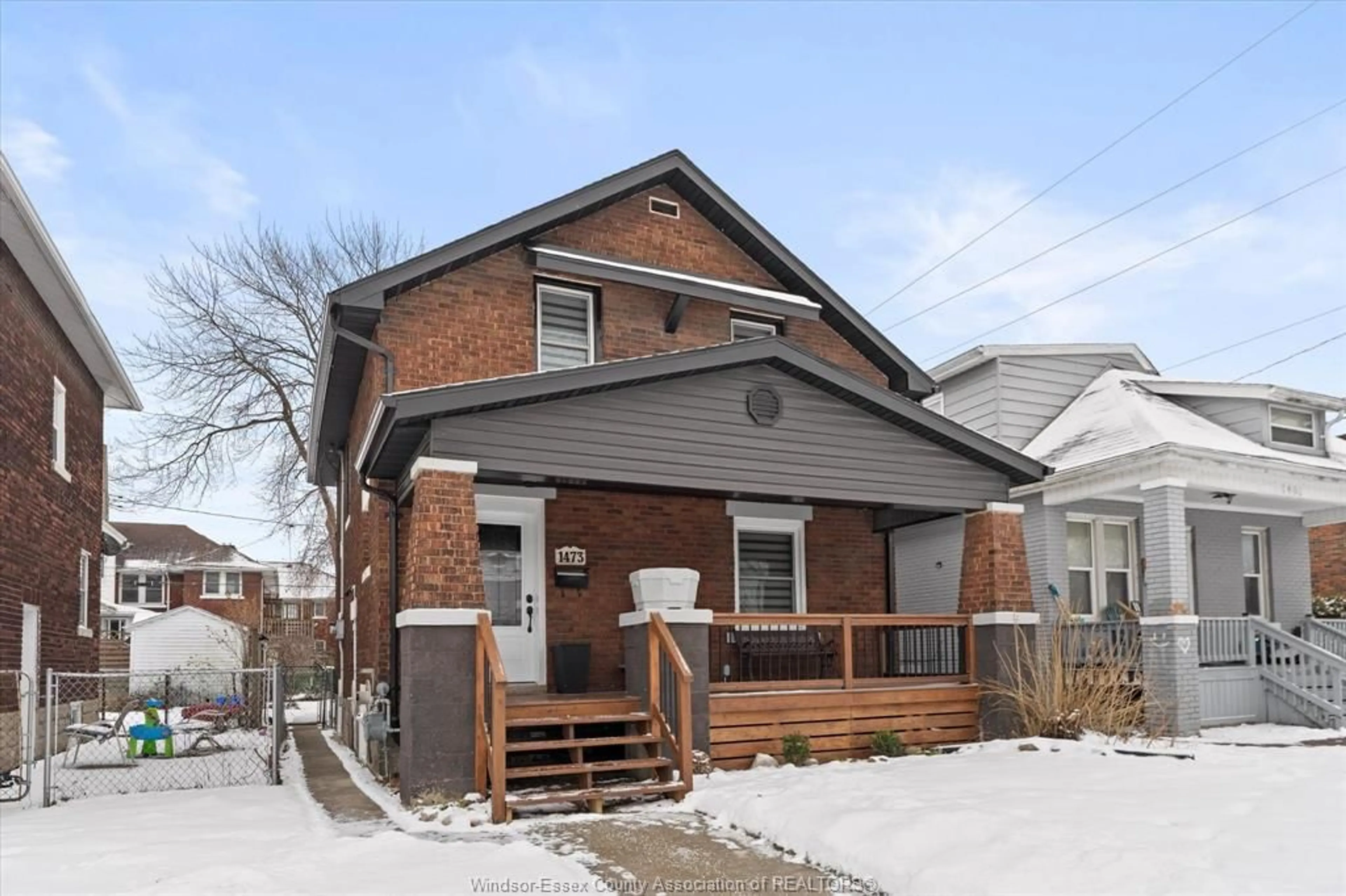 Home with brick exterior material, street for 1473 GILES Blvd, Windsor Ontario N9A 4H2