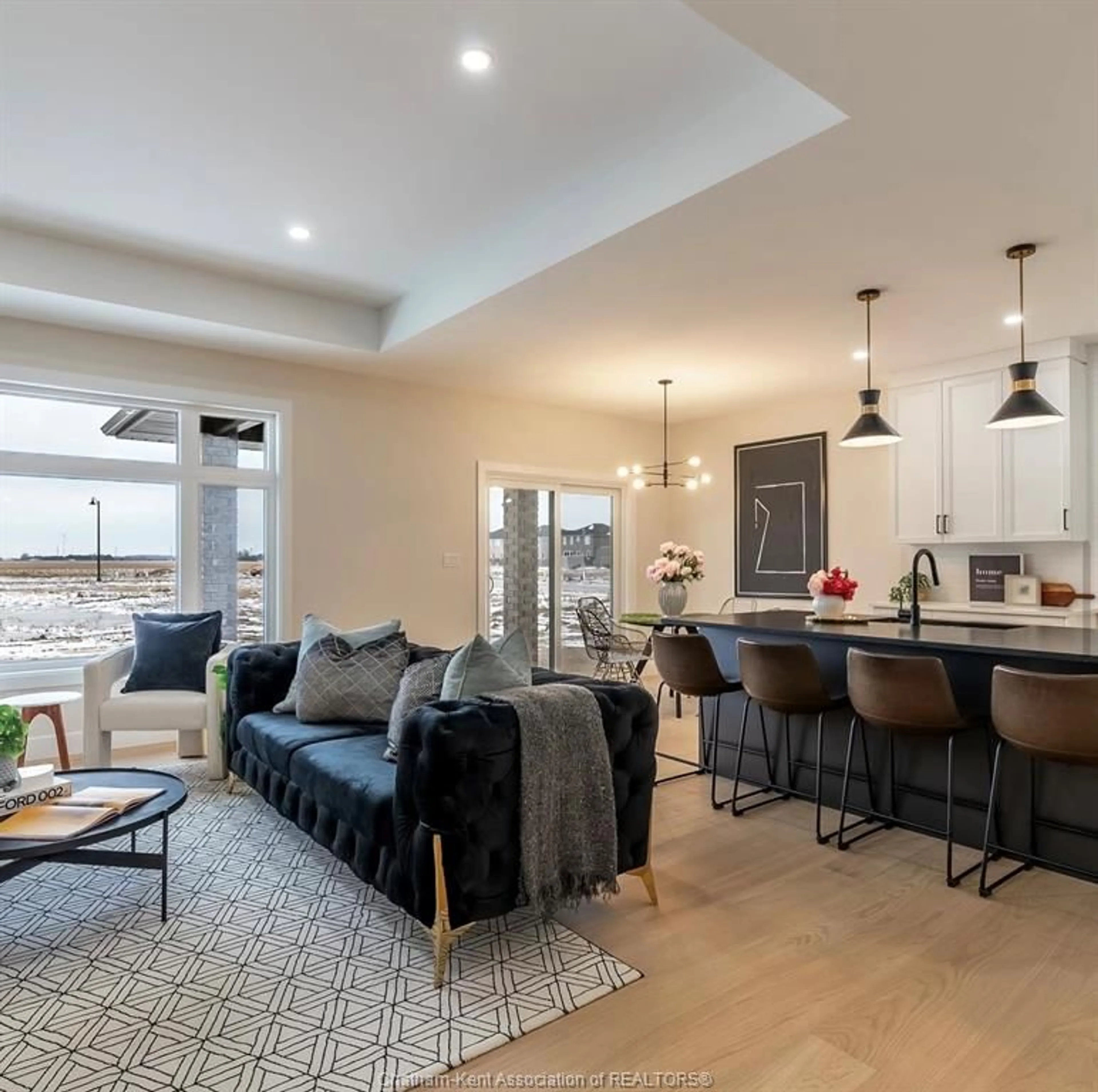 Open concept kitchen, unknown for 172 Rosewood Cres, Chatham Ontario N7M0P4
