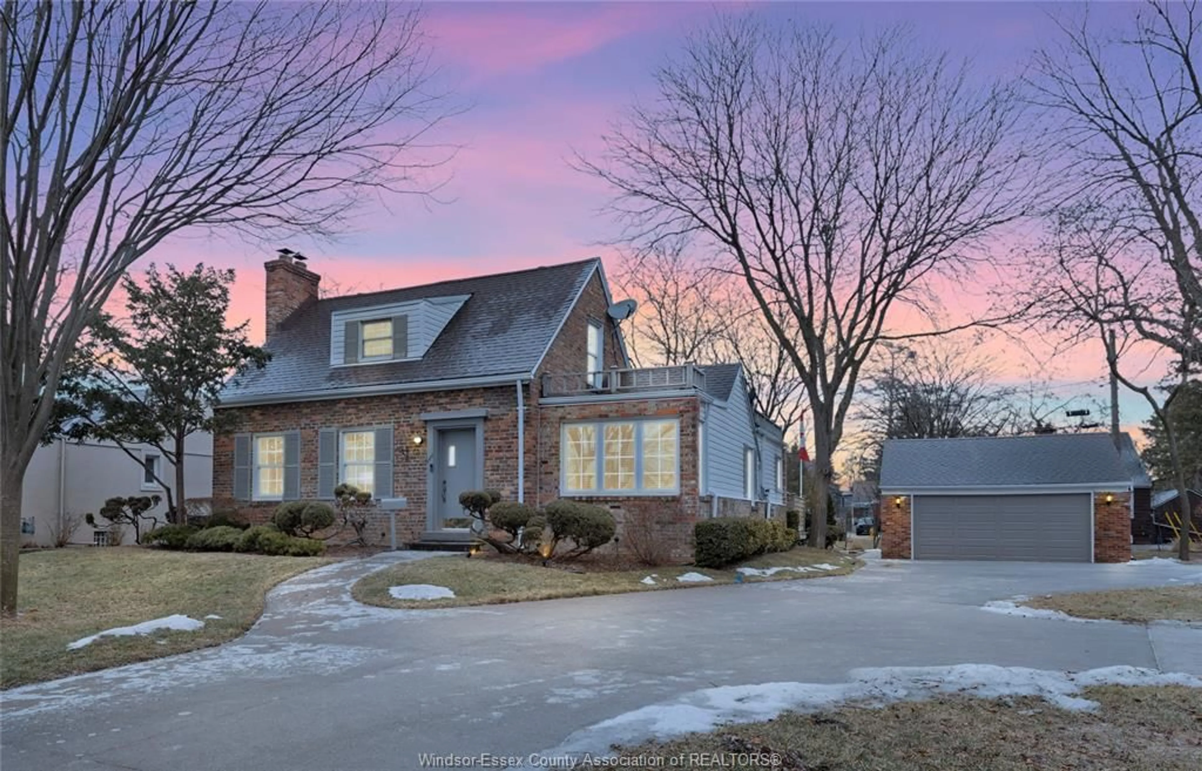 Home with brick exterior material, street for 882 Fairview, Windsor Ontario N8S 3E5