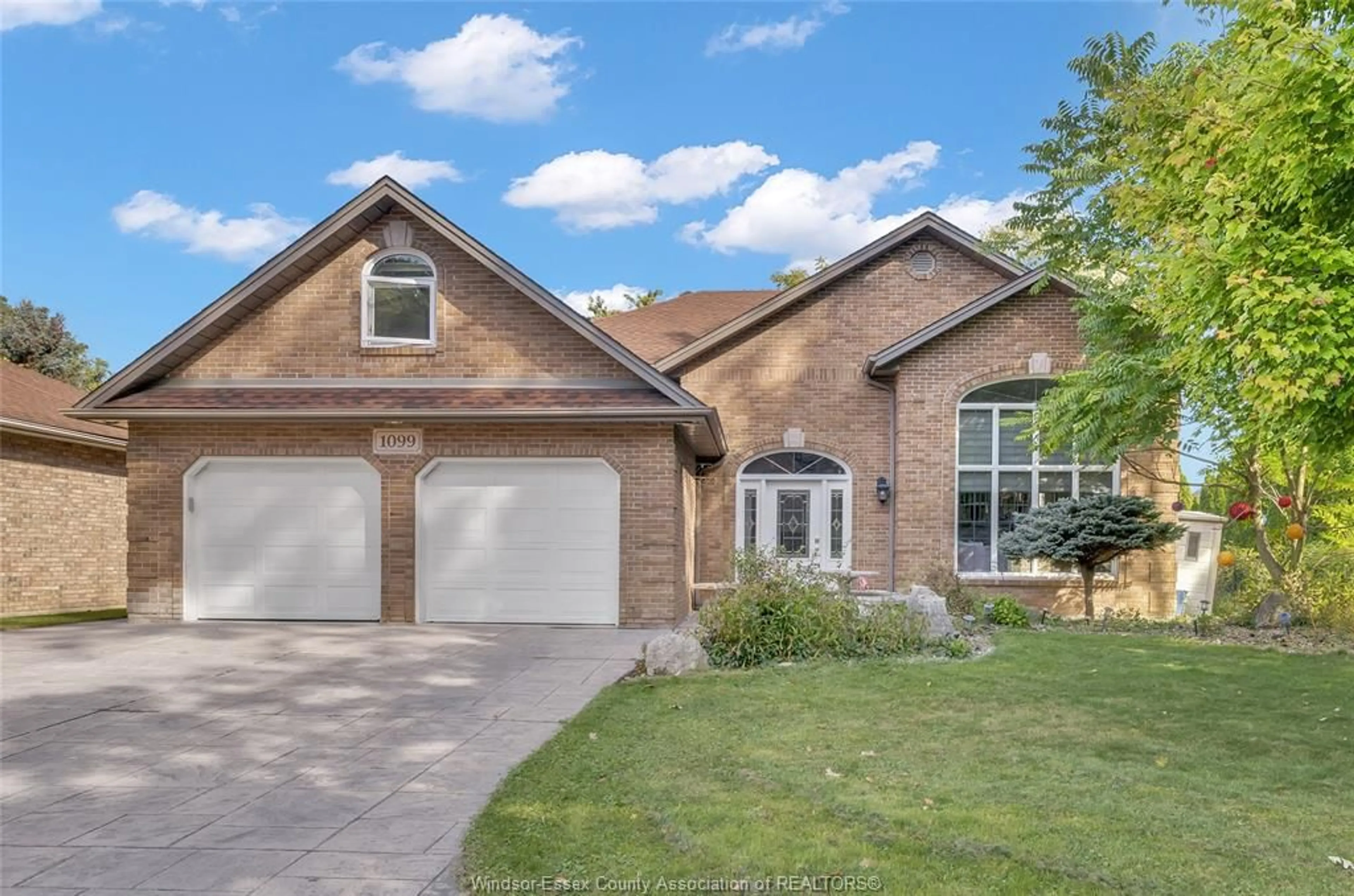 Home with brick exterior material, street for 1099 CERVI, LaSalle Ontario N9J 3L5