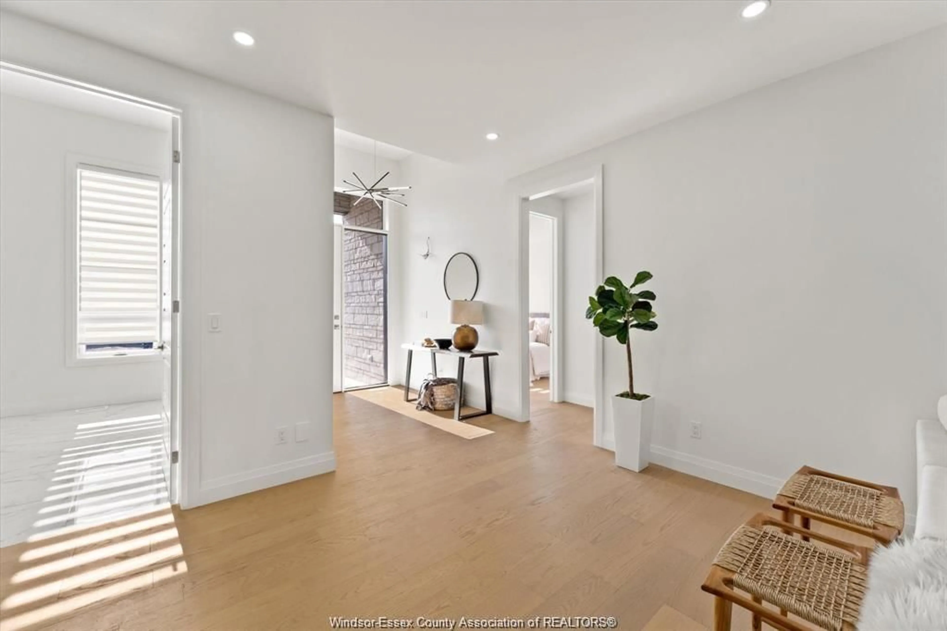 Indoor entryway for 188 Whelan, Amherstburg Ontario N9V 0G9