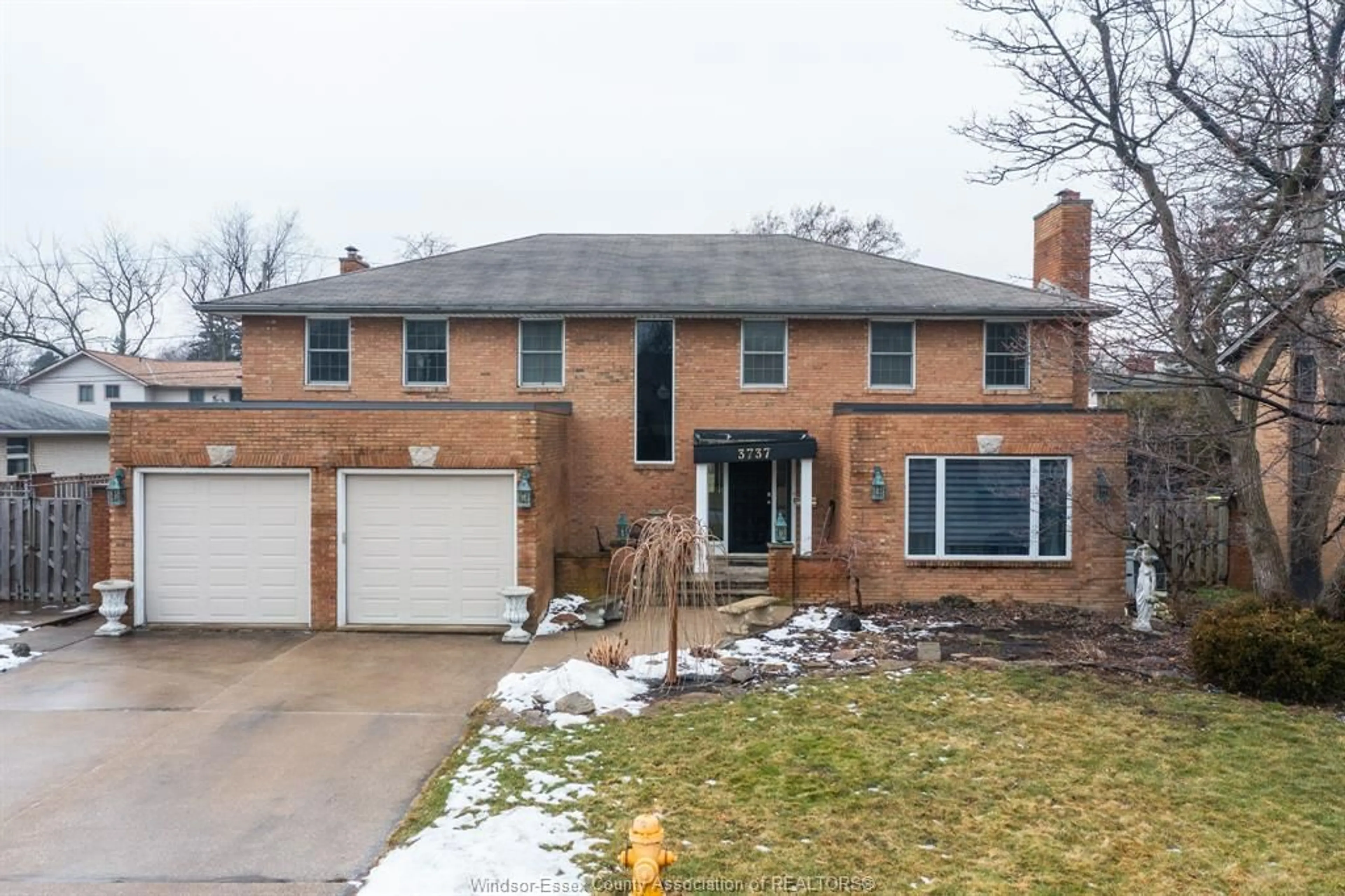 Home with brick exterior material, street for 3737 HUNTINGTON Ave, Windsor Ontario N9E 3N4