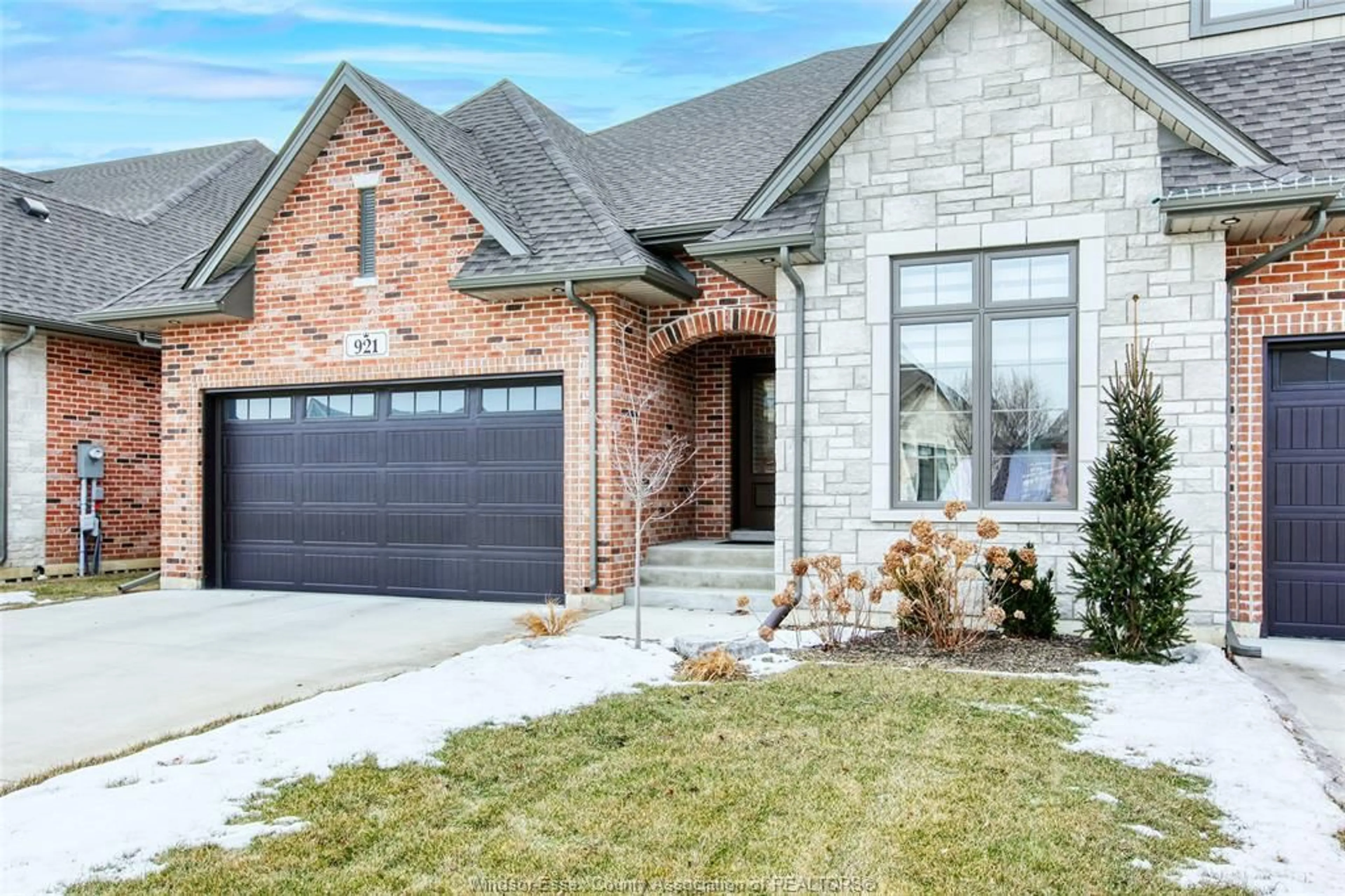 Home with brick exterior material, street for 921 ST. JUDE Crt, Windsor Ontario N9G 0B7