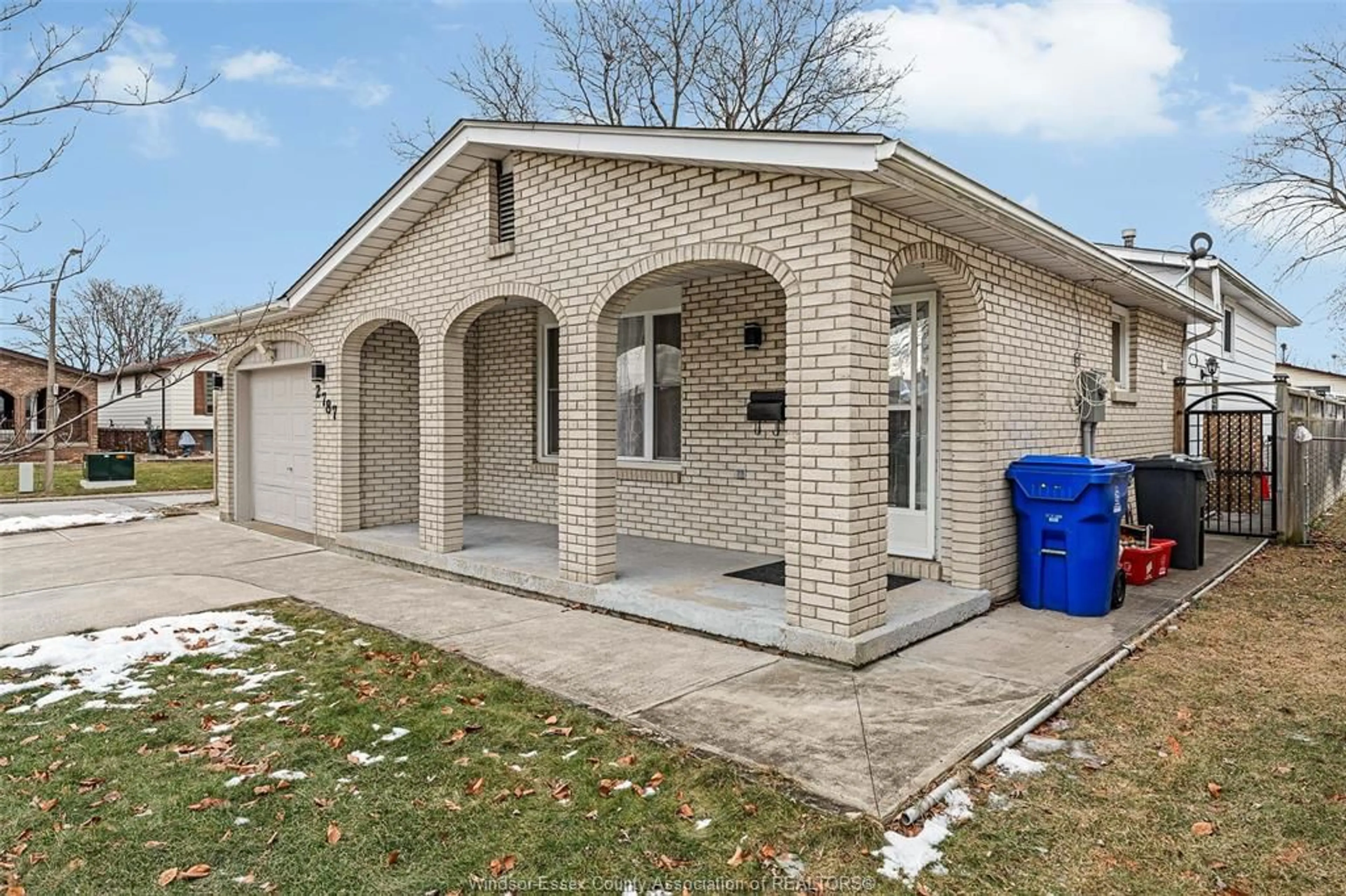 Home with brick exterior material, street for 2787 BRAMLEY Cres, Windsor Ontario N8W 4X2