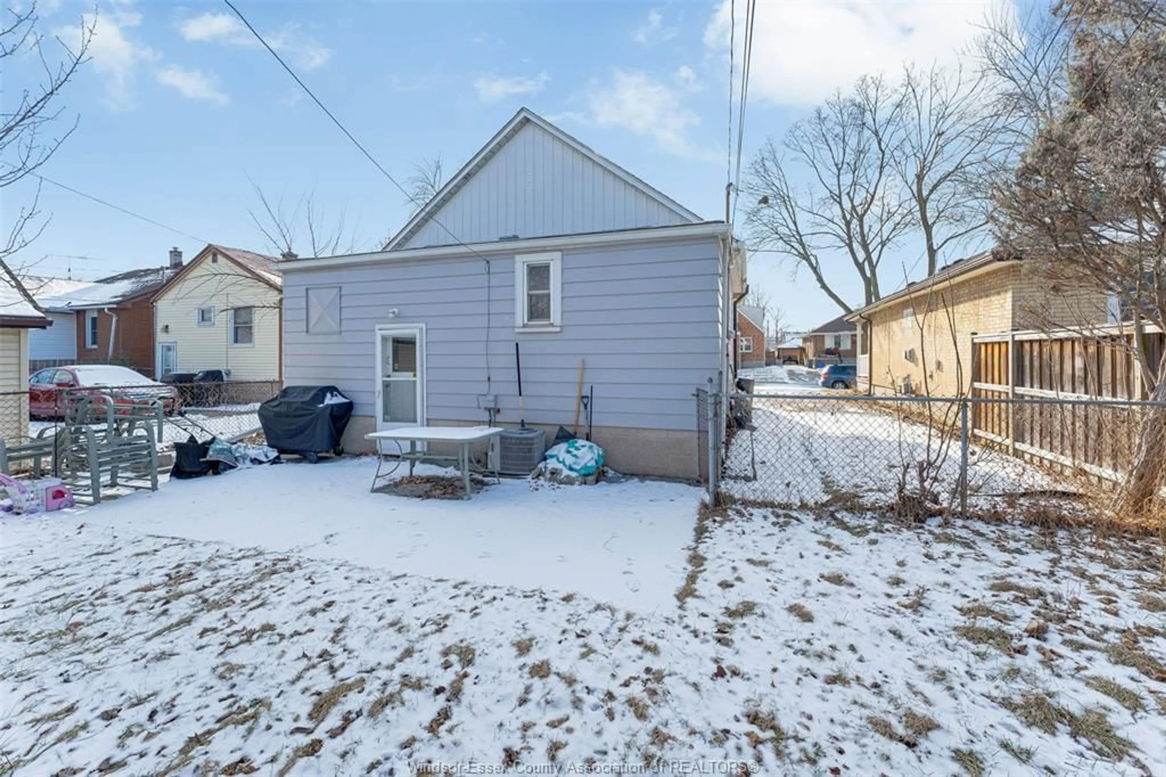 Shed for 2278 ALEXIS Rd, Windsor Ontario N8W 3Z1