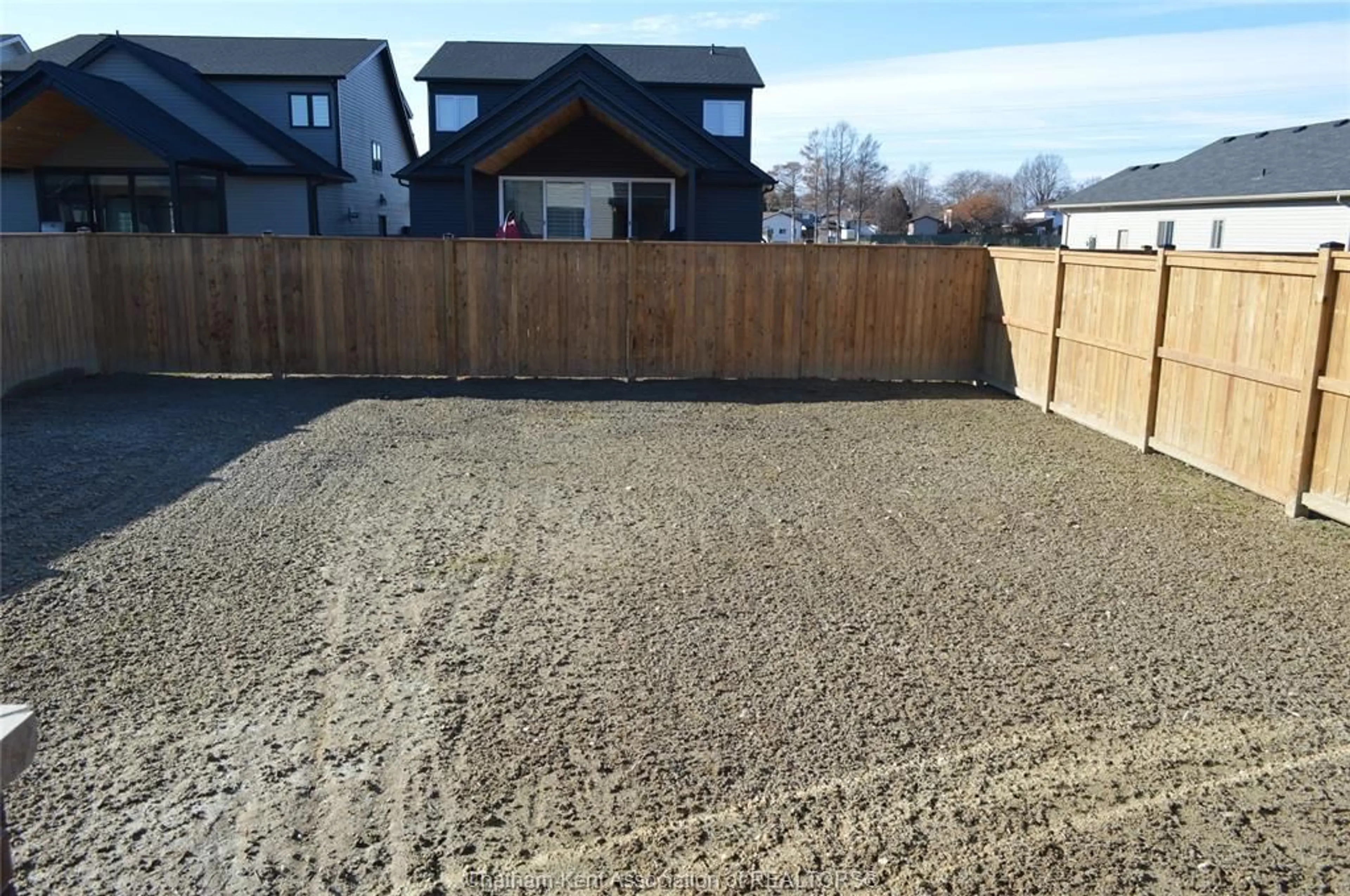 Patio, street for 128 Landings Pass, Chatham Ontario N7L 0A4