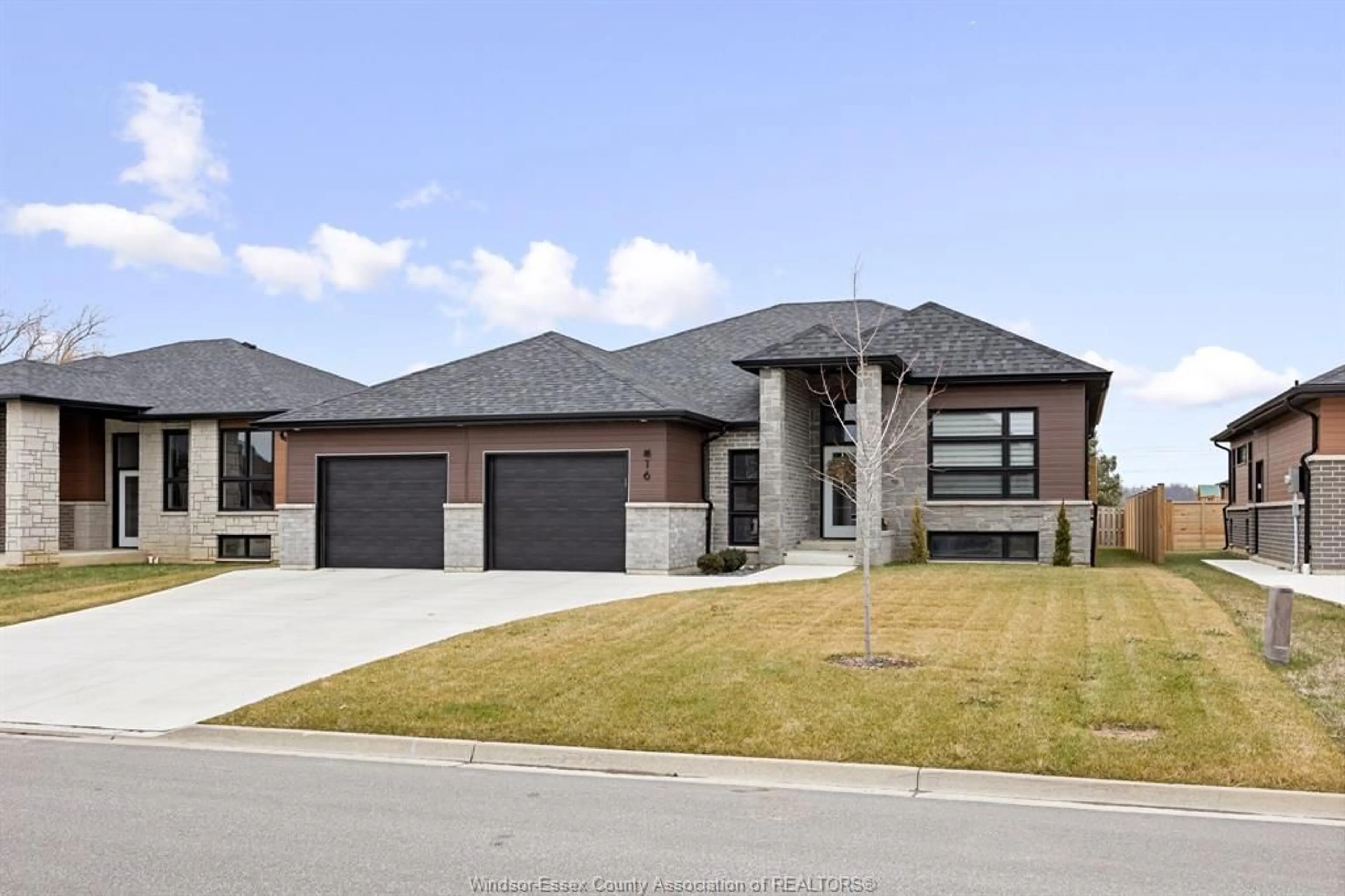 Home with brick exterior material, street for 16 WOODLAND, Kingsville Ontario N9Y 0A9