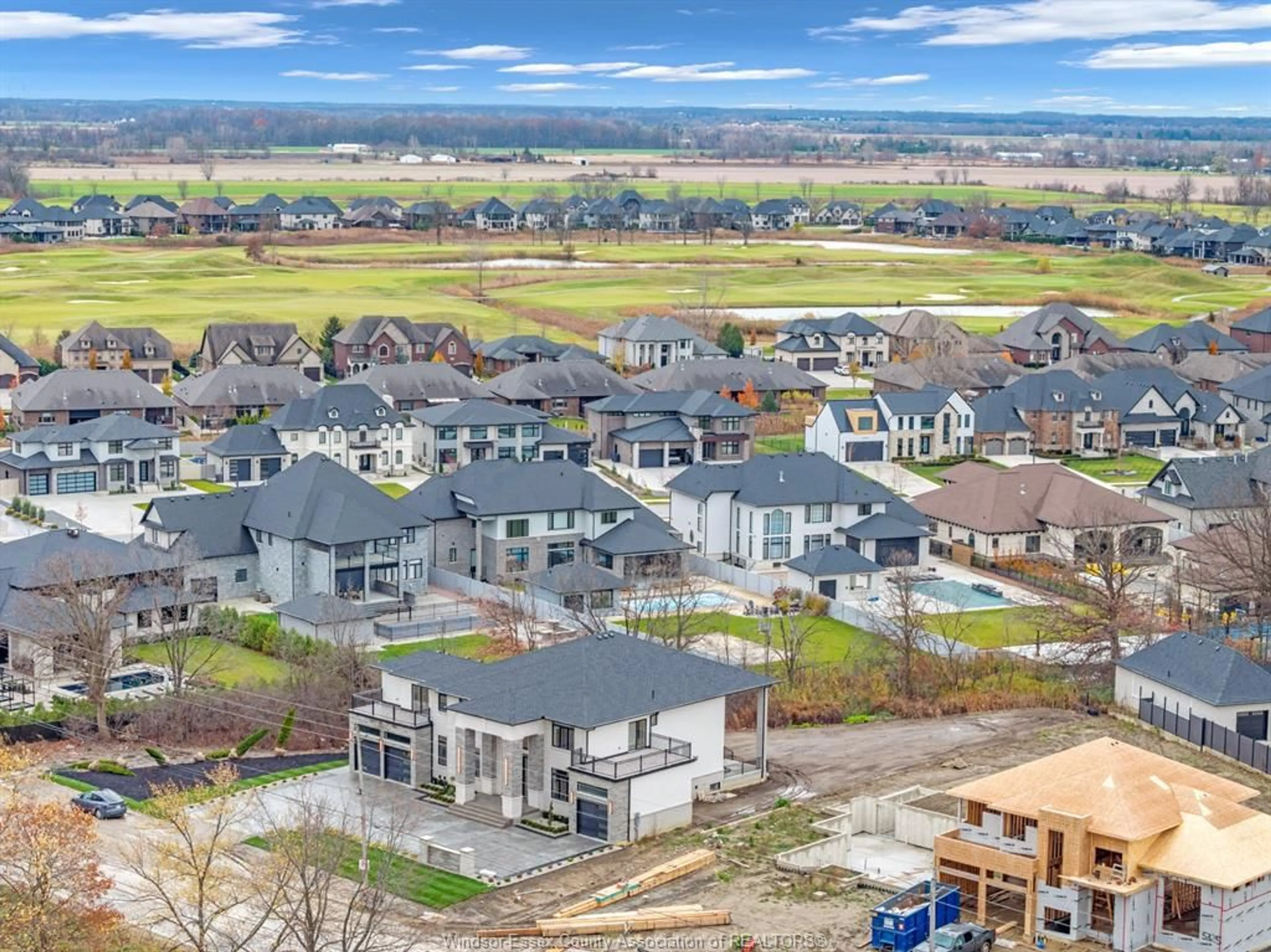 A pic from outside/outdoor area/front of a property/back of a property/a pic from drone, mountain view for 5337 HURON CHURCH Line, LaSalle Ontario N9H 0N3