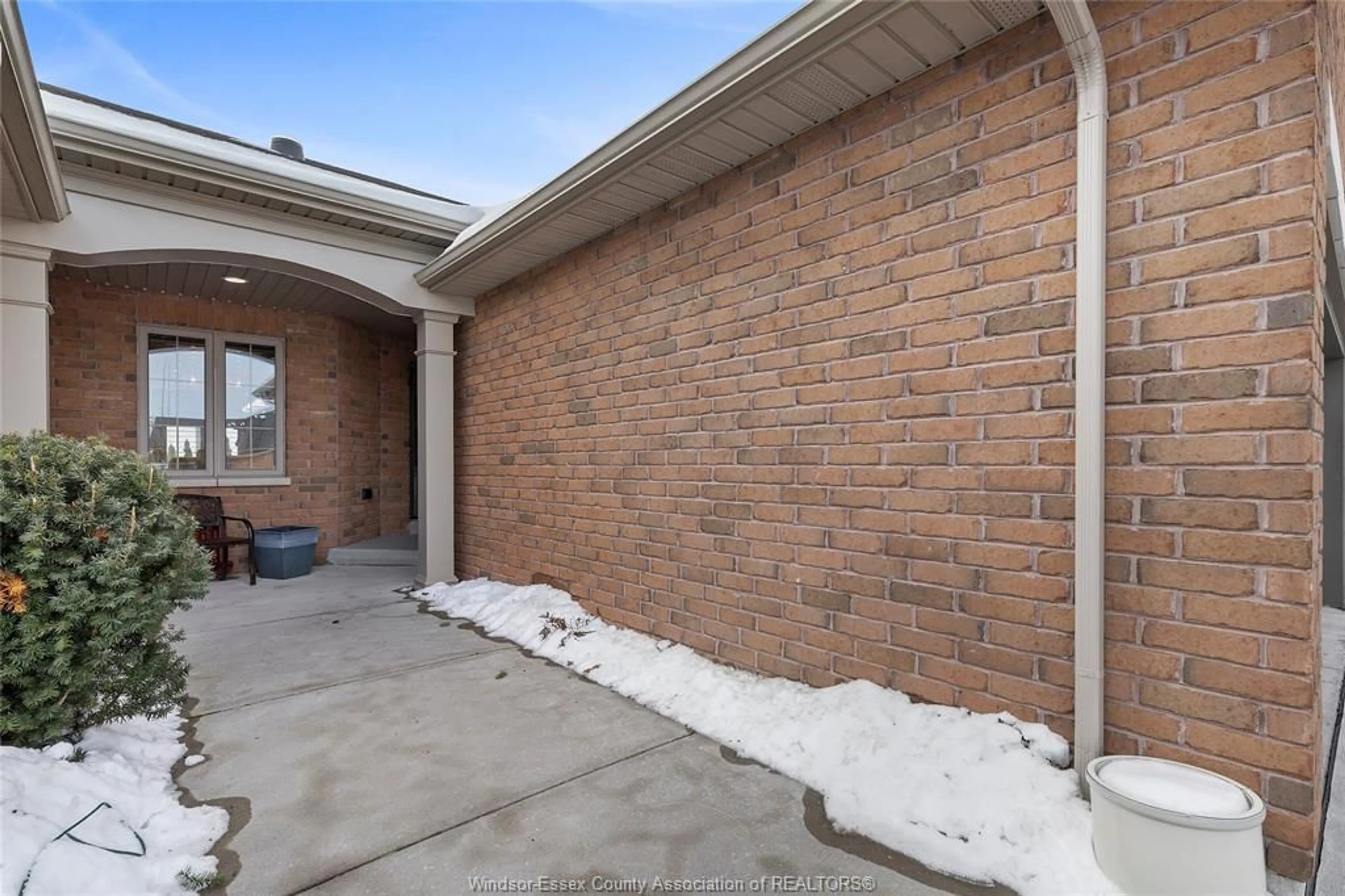 Home with brick exterior material, street for 1027 BRANOFF, LaSalle Ontario N9H 0G5