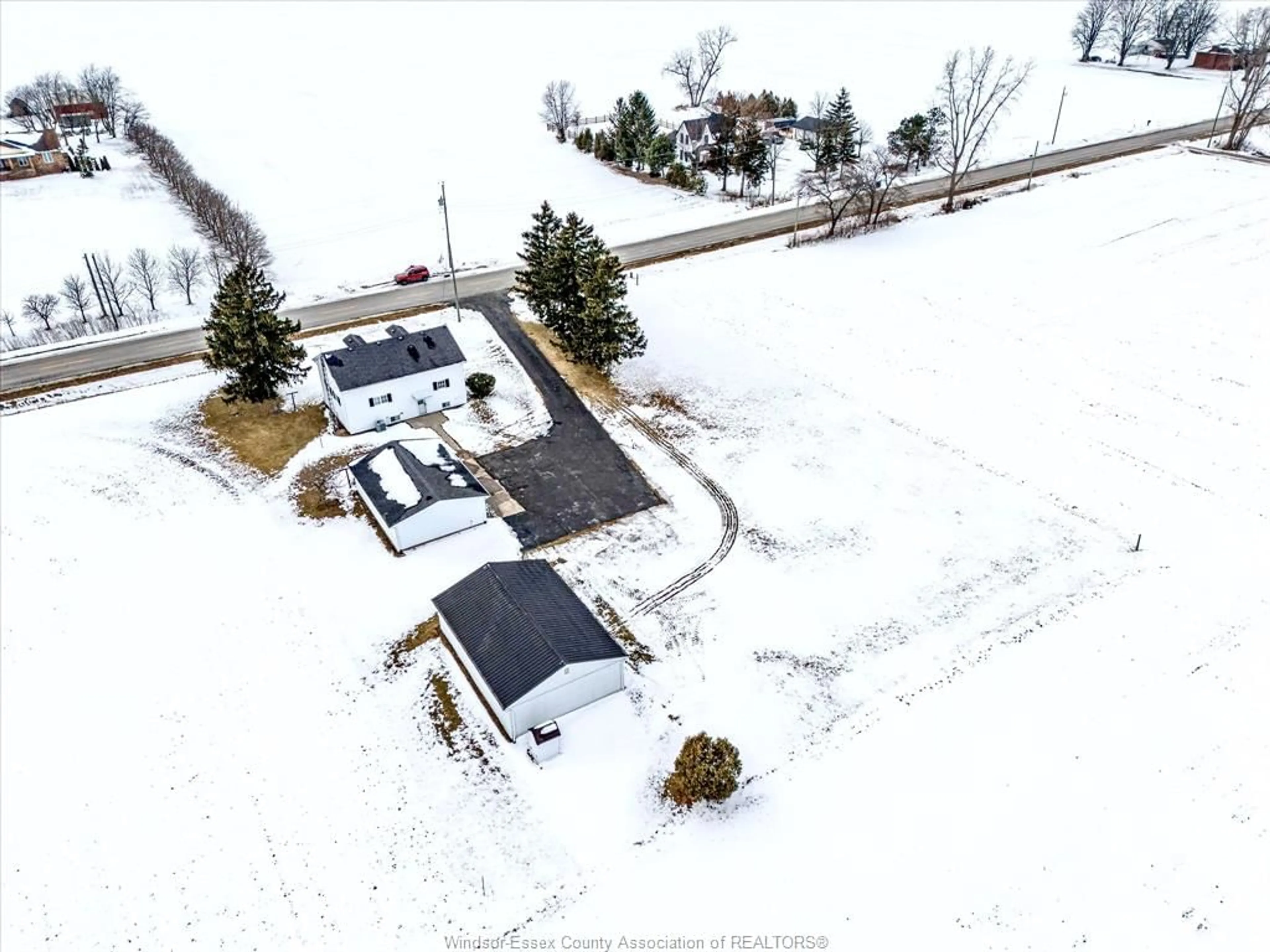 A pic from outside/outdoor area/front of a property/back of a property/a pic from drone, street for 5663 CONCESSION RD 5 N, Amherstburg Ontario N9V2Y9