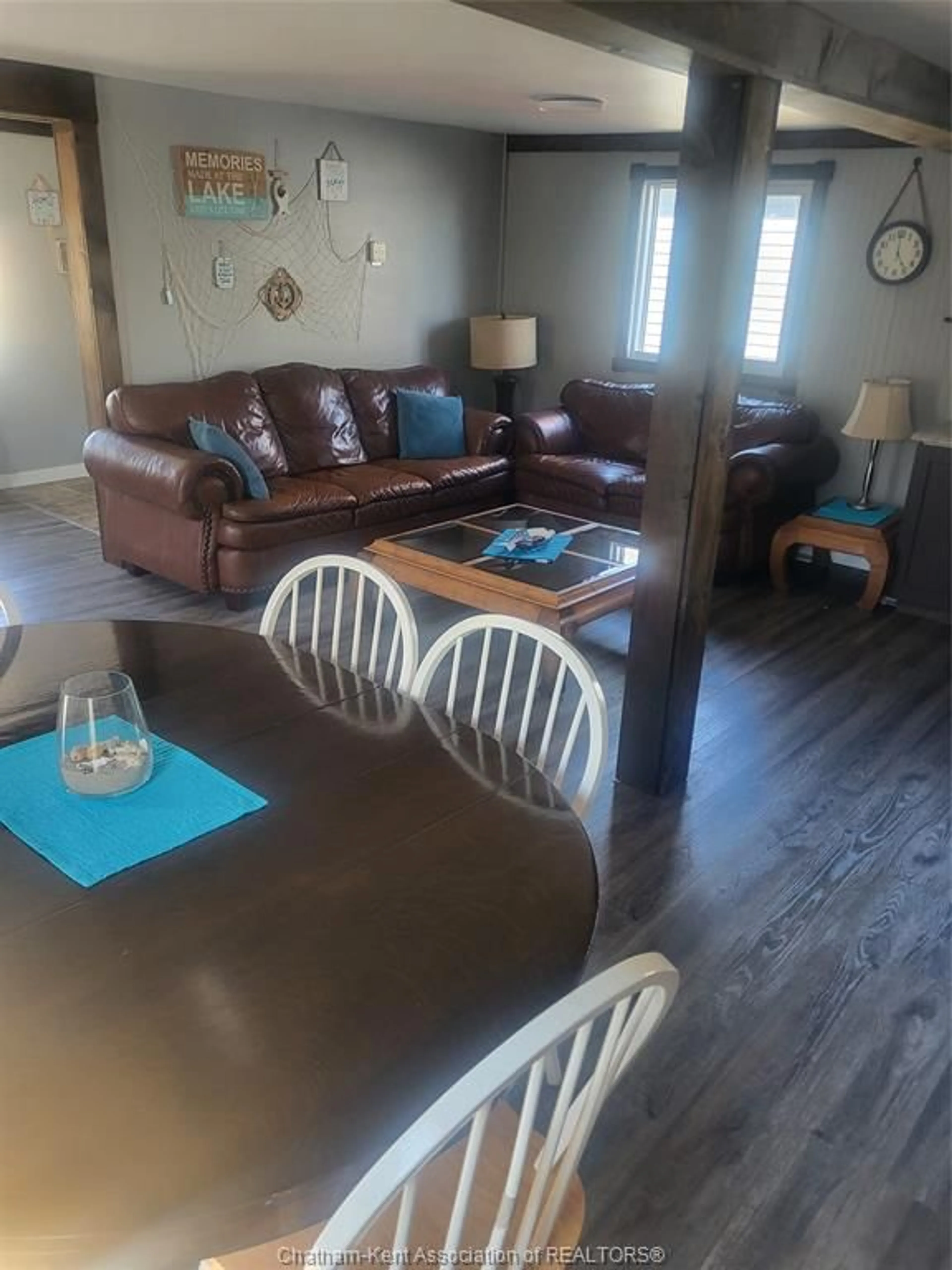 Living room with furniture, wood/laminate floor for 170 St. George St, Shrewsbury Ontario N0P 1A0