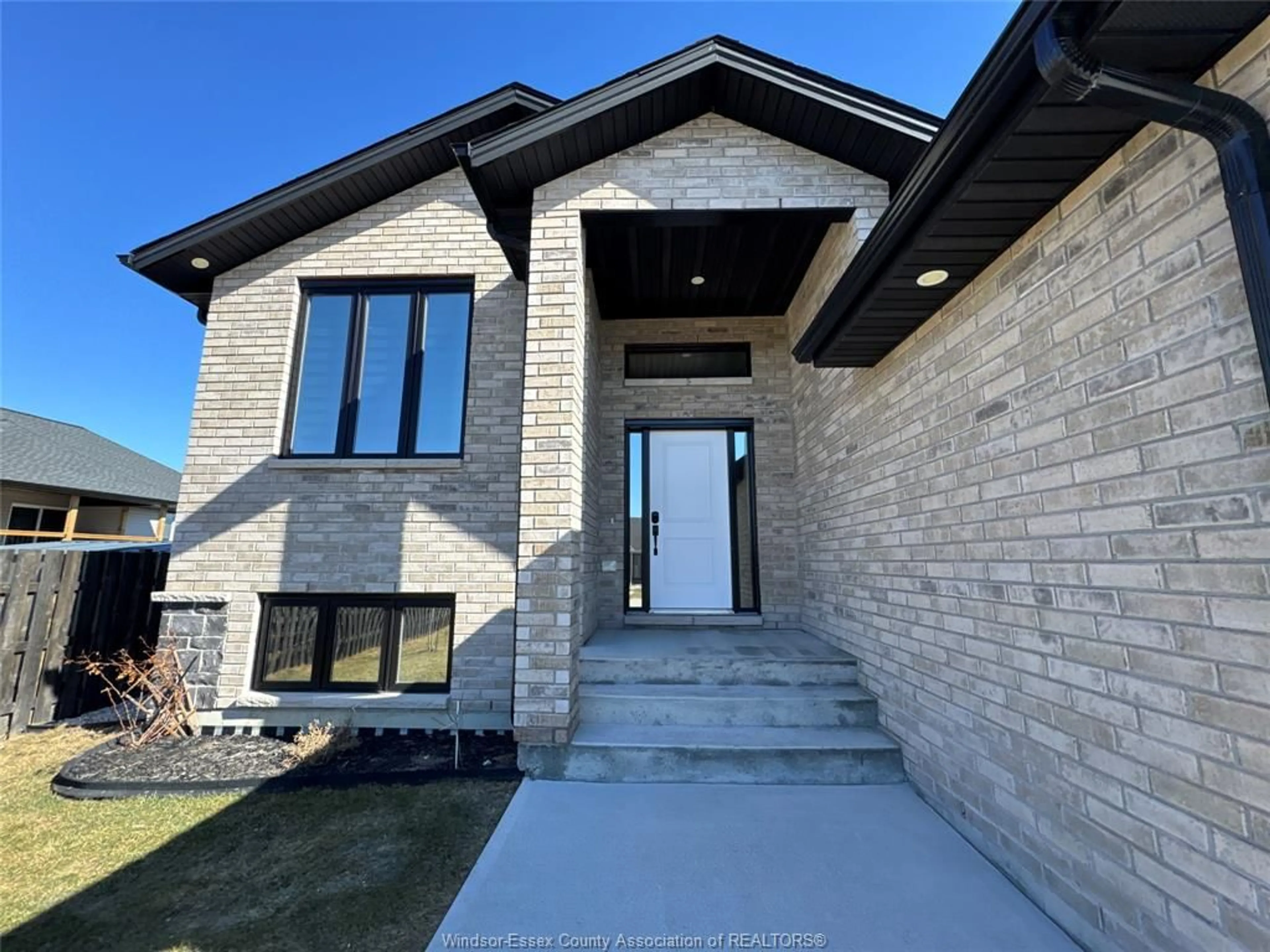 Home with brick exterior material, street for 51 HOMESTEADS Dr, Tilbury Ontario N0P 2L0