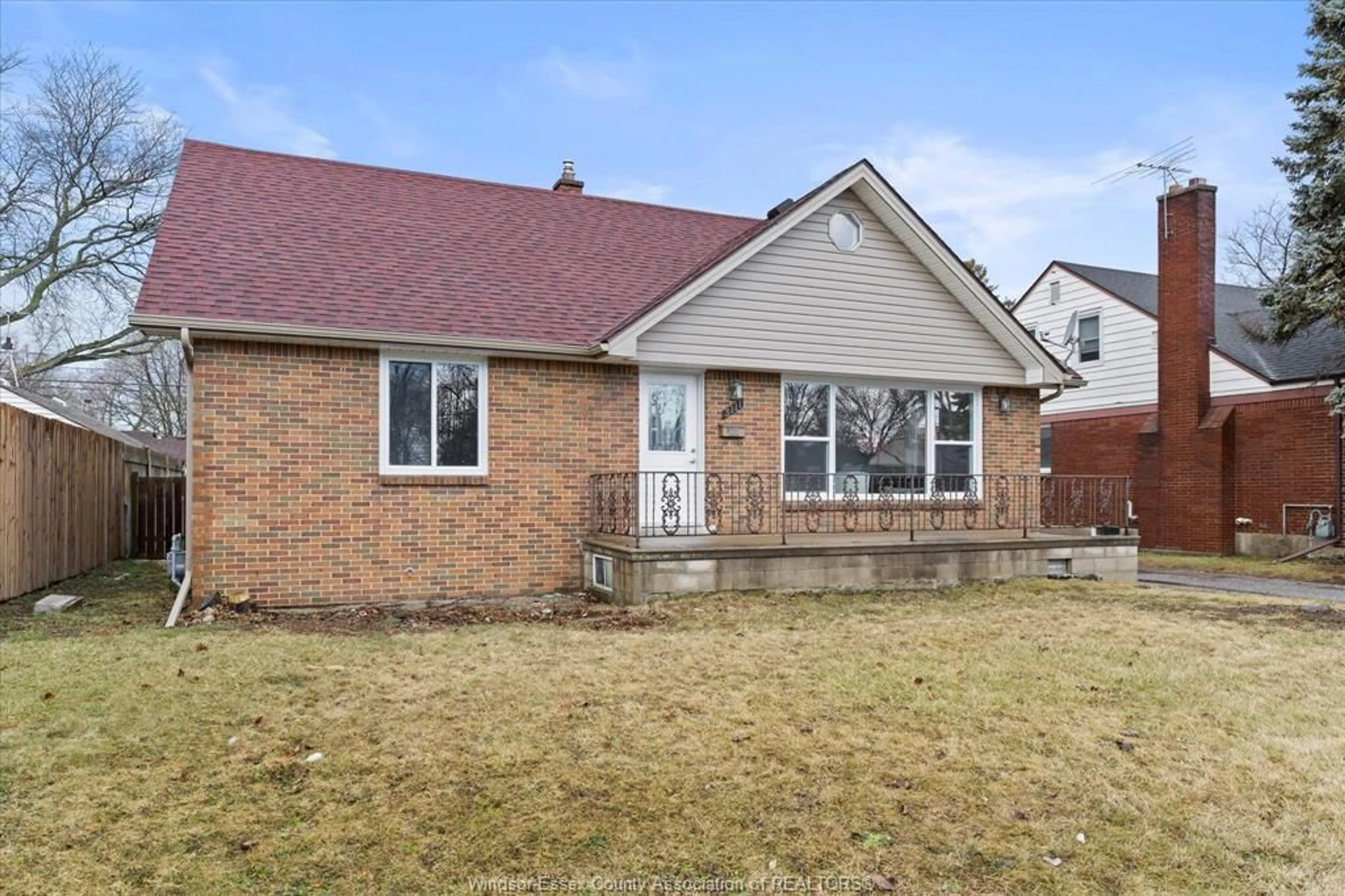 Home with brick exterior material, street for 3111 BRUCE Ave, Windsor Ontario N9E 1W3