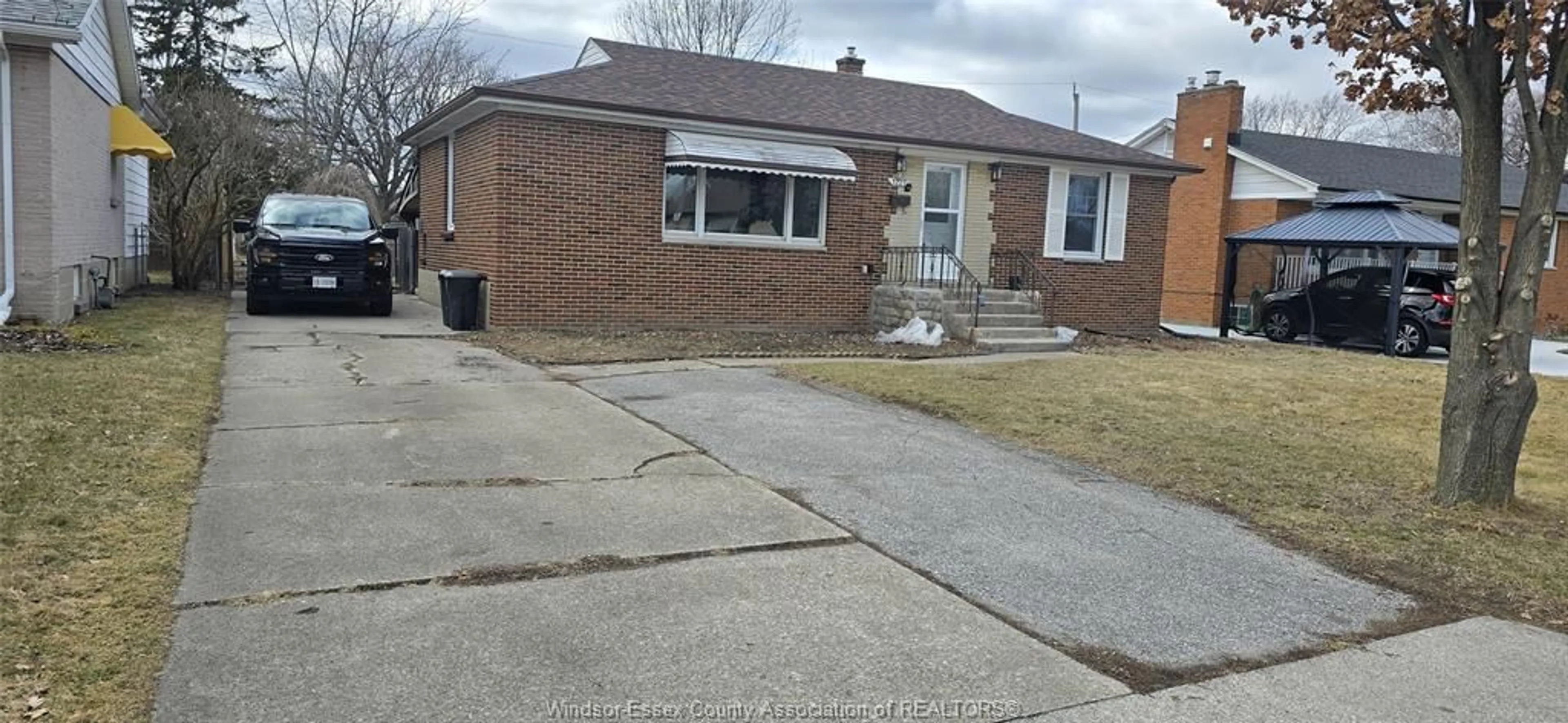 Home with brick exterior material, street for 1227 VIRGINIA Ave, Windsor Ontario N8S 2Z1