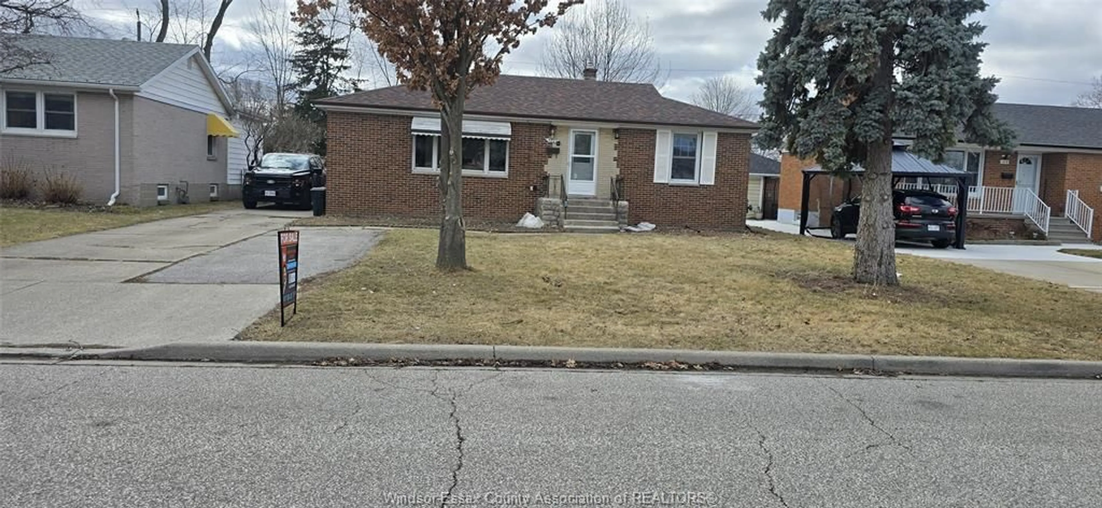 Home with brick exterior material, street for 1227 VIRGINIA Ave, Windsor Ontario N8S 2Z1