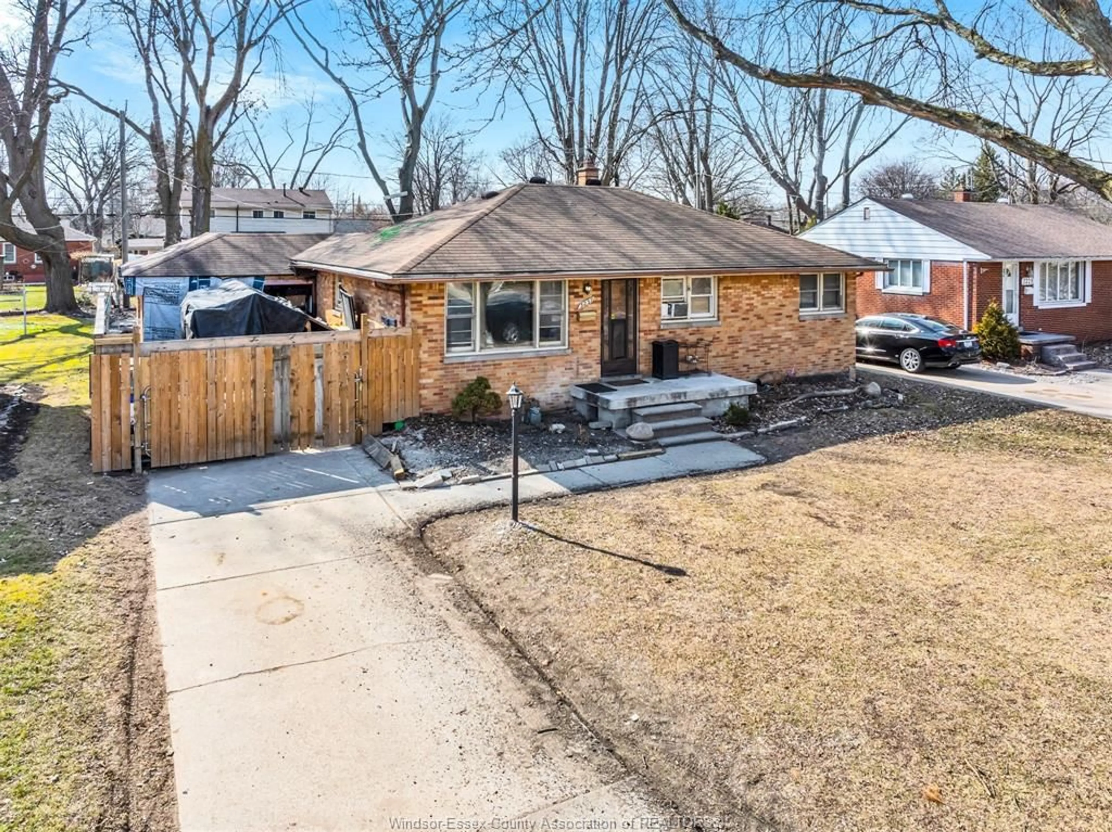 Home with brick exterior material, street for 3237 Mckay, Windsor Ontario N9E2R6