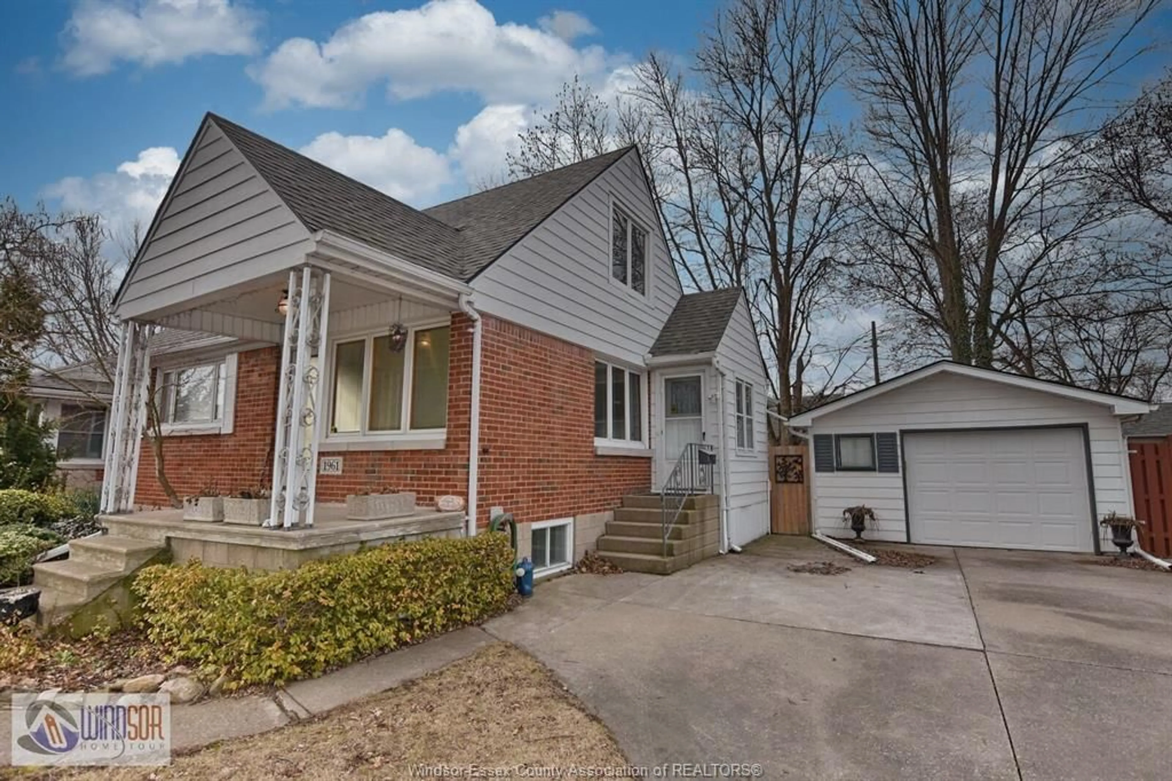 Unknown for 1961 OLIVE Rd, Windsor Ontario N8T 1R4